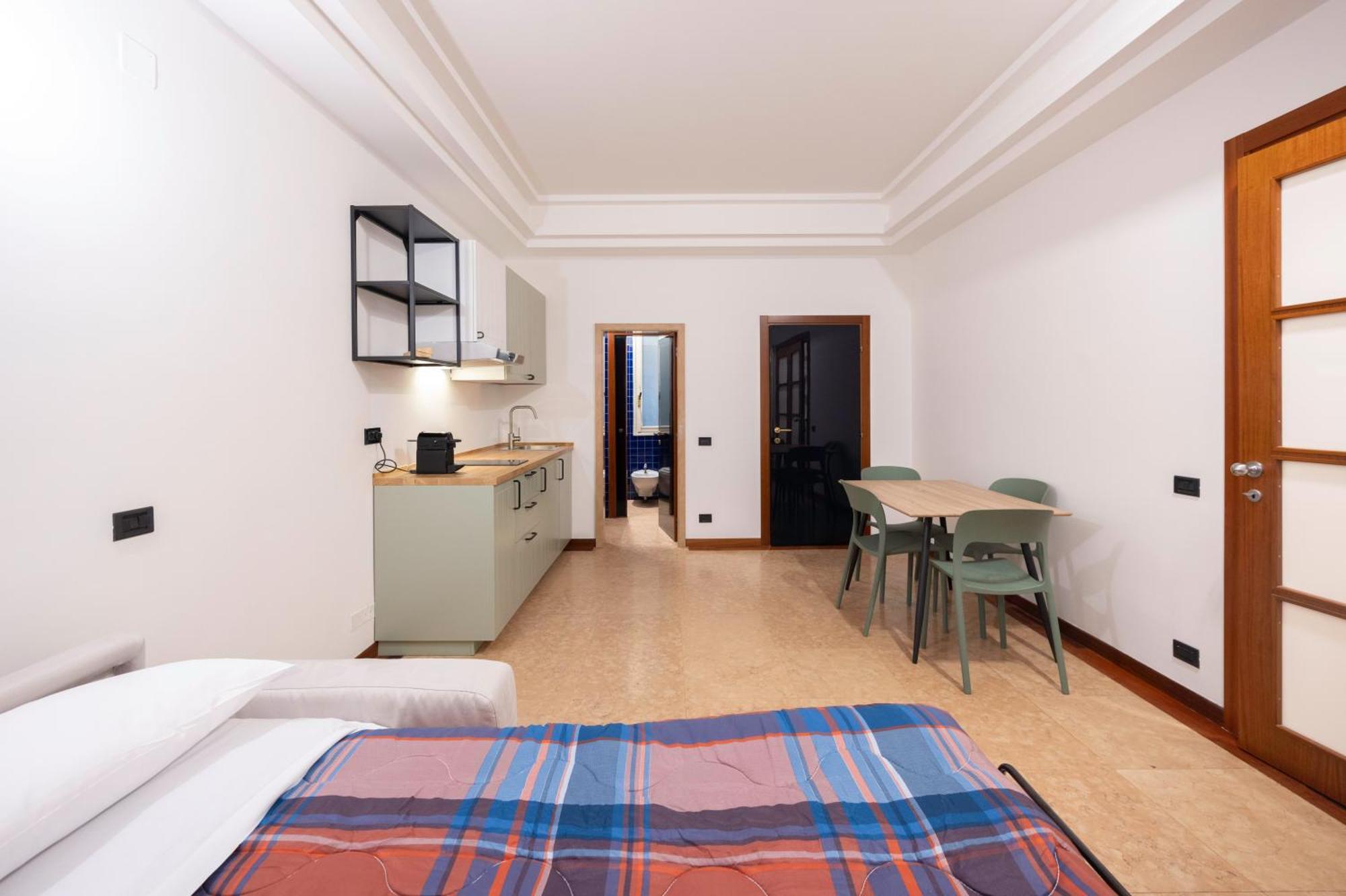 Le Torri, By Short Holidays * Bologna