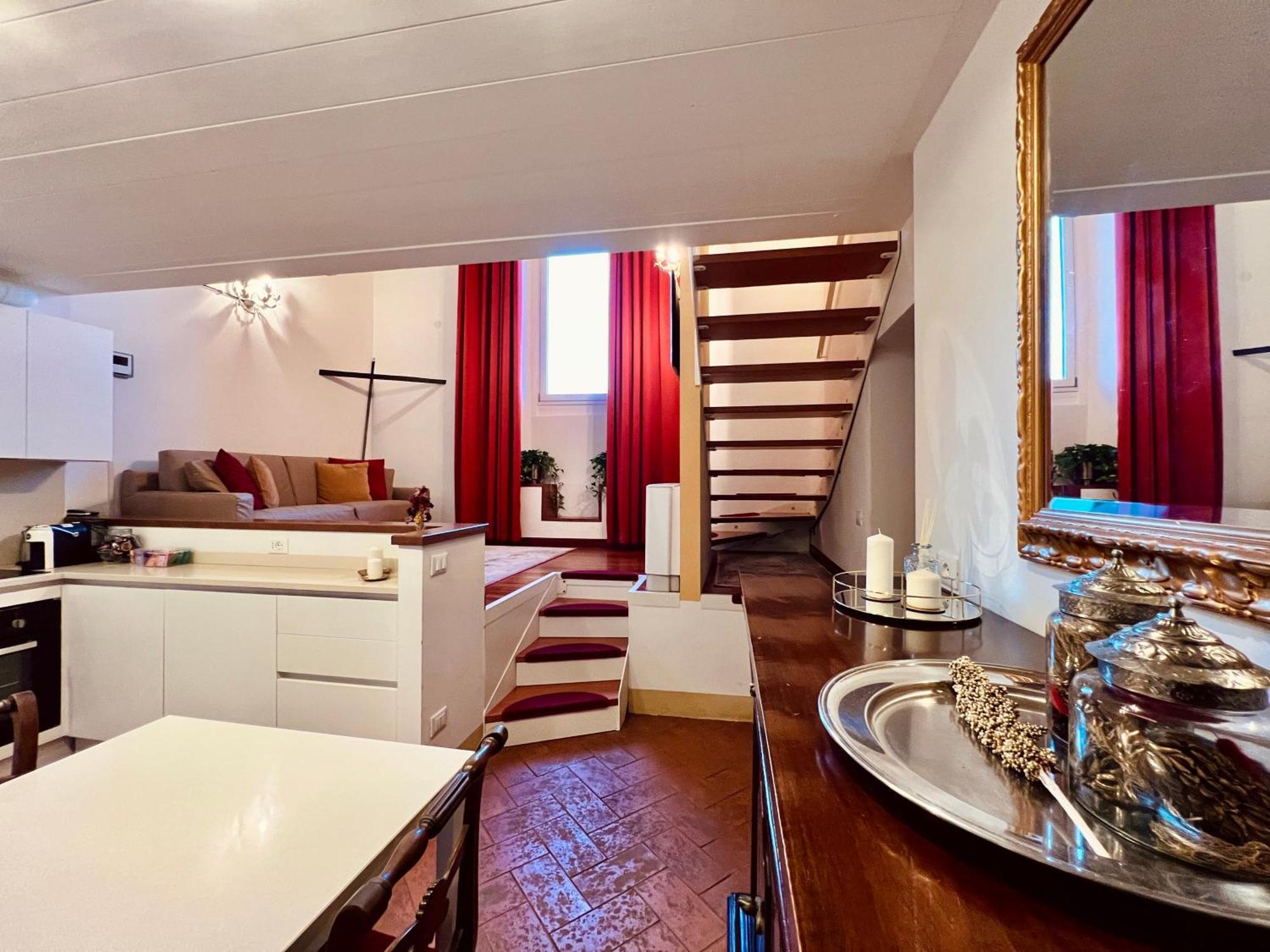 House Of Lovers - Magnificent View In The Heart Of