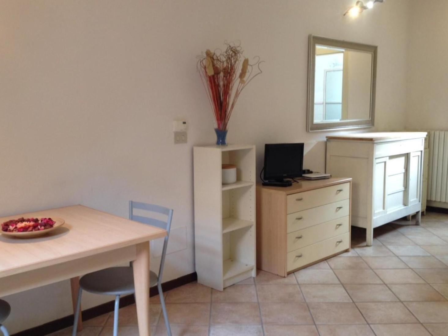 Porta Saragozza Apartment *