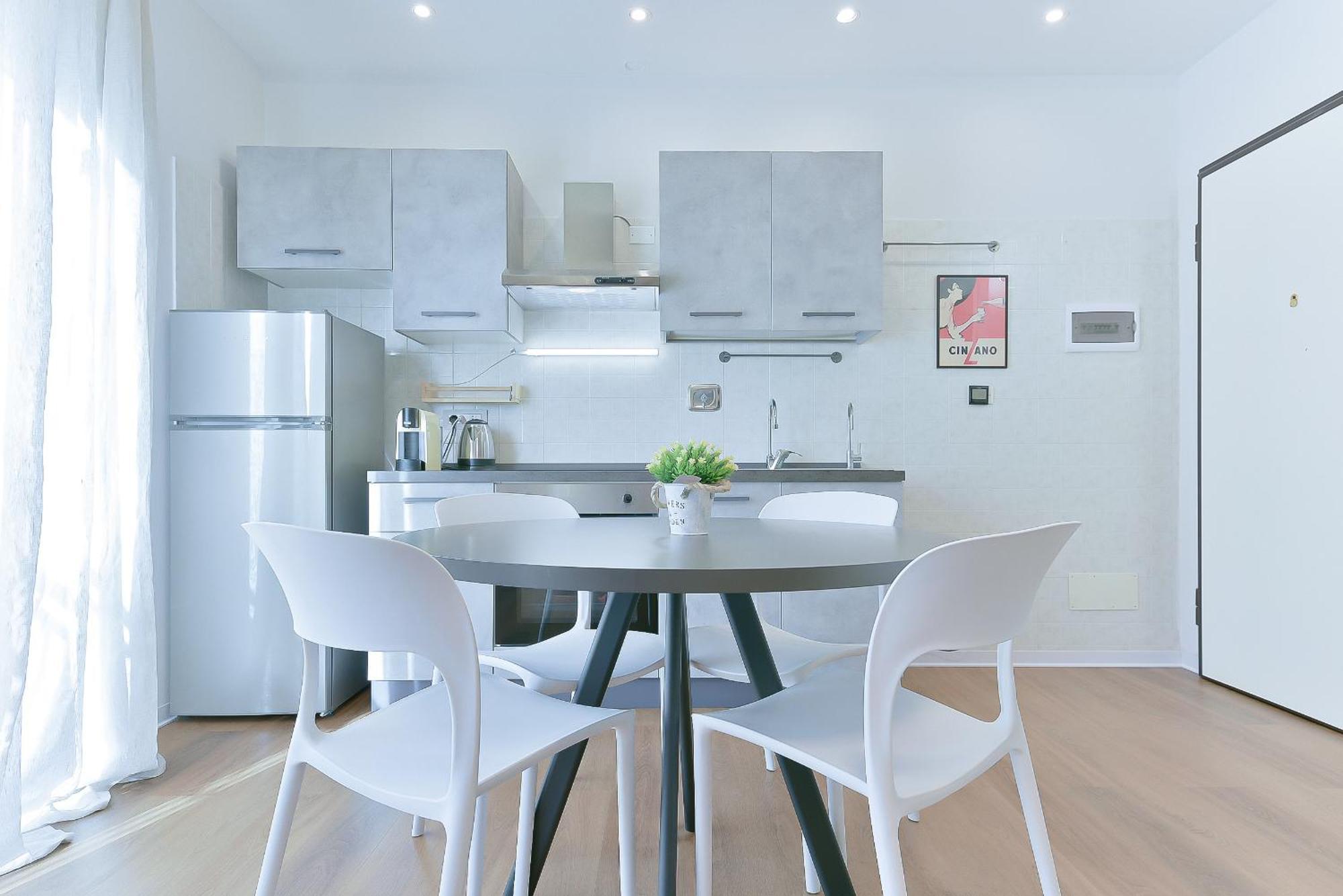 Apartment Taron House - Center Station & Fiera