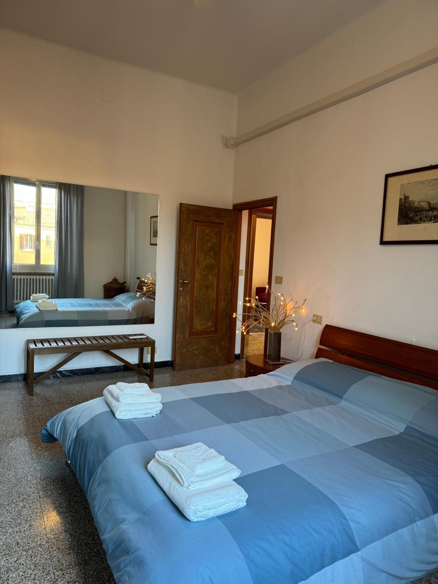 Station-fiera Apartment-free Parking * Bologna