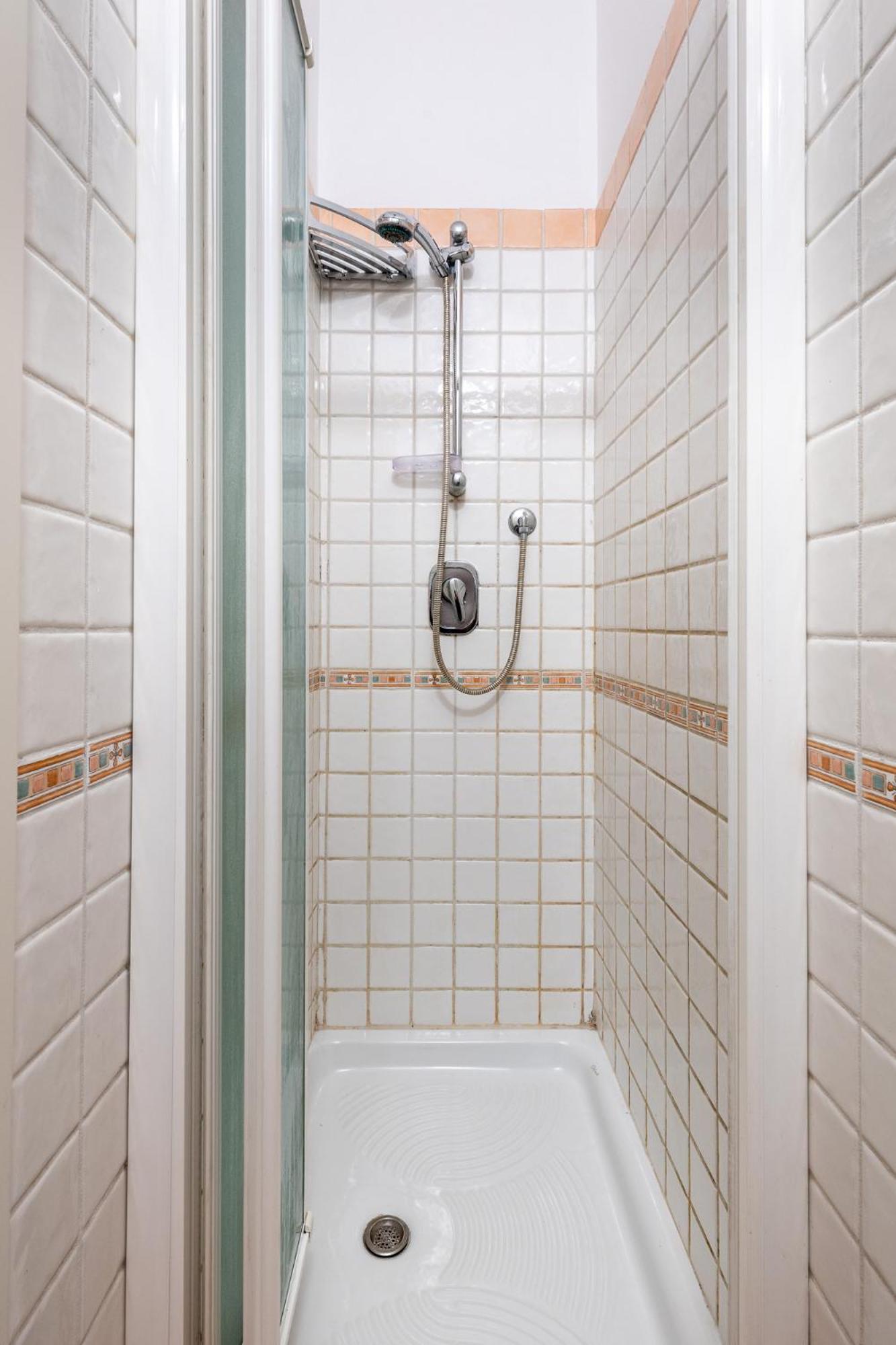 Broccaindosso 32 By District Apartment