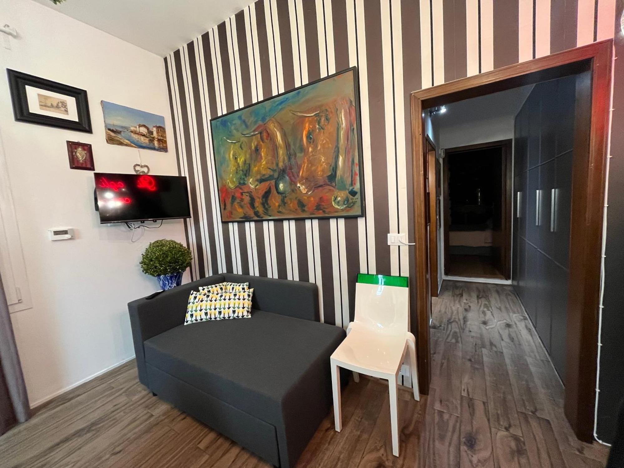 Giraffe Art Ducati Blq Apartment Bologna