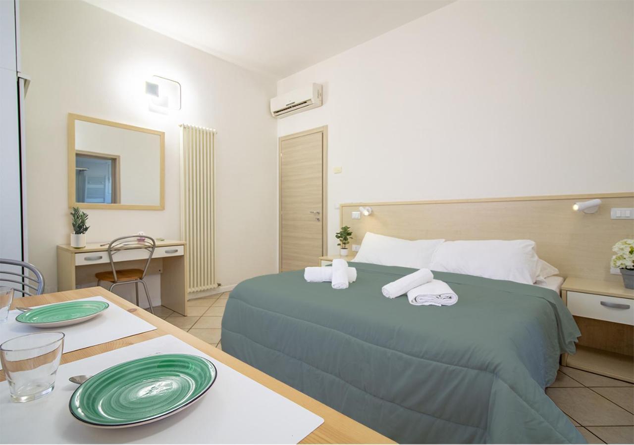Athena - Parcheggio Privato Gasthof *