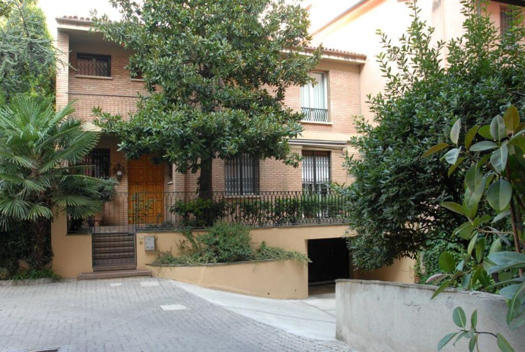 Isabella Bed & Breakfast *
