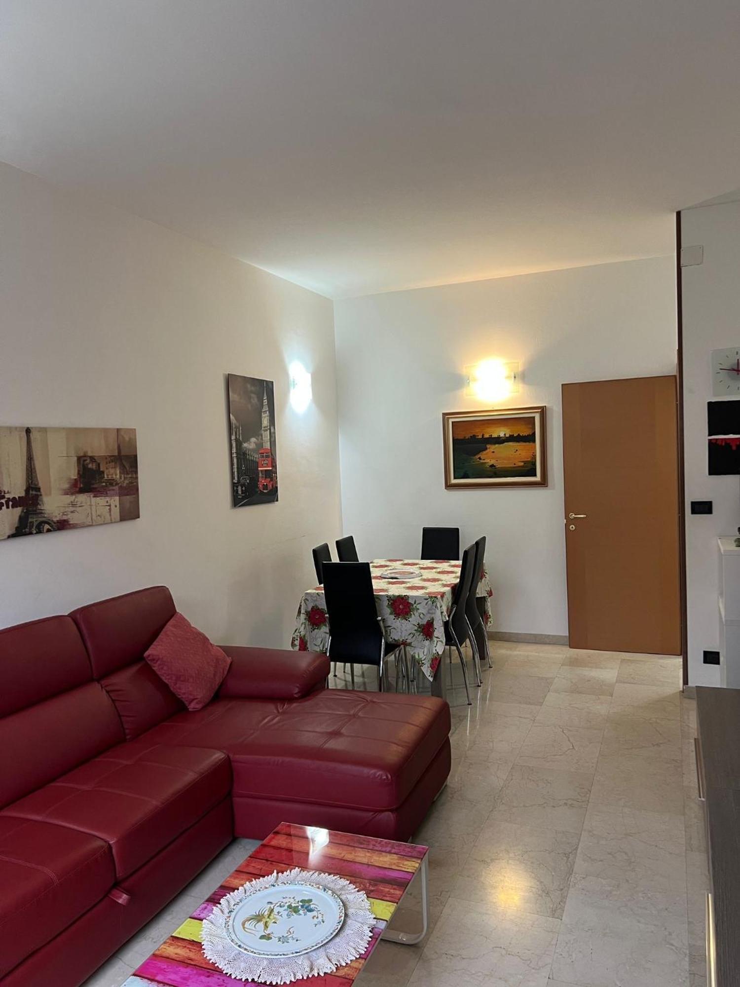 Splendido In Zona Fiera A Apartment *