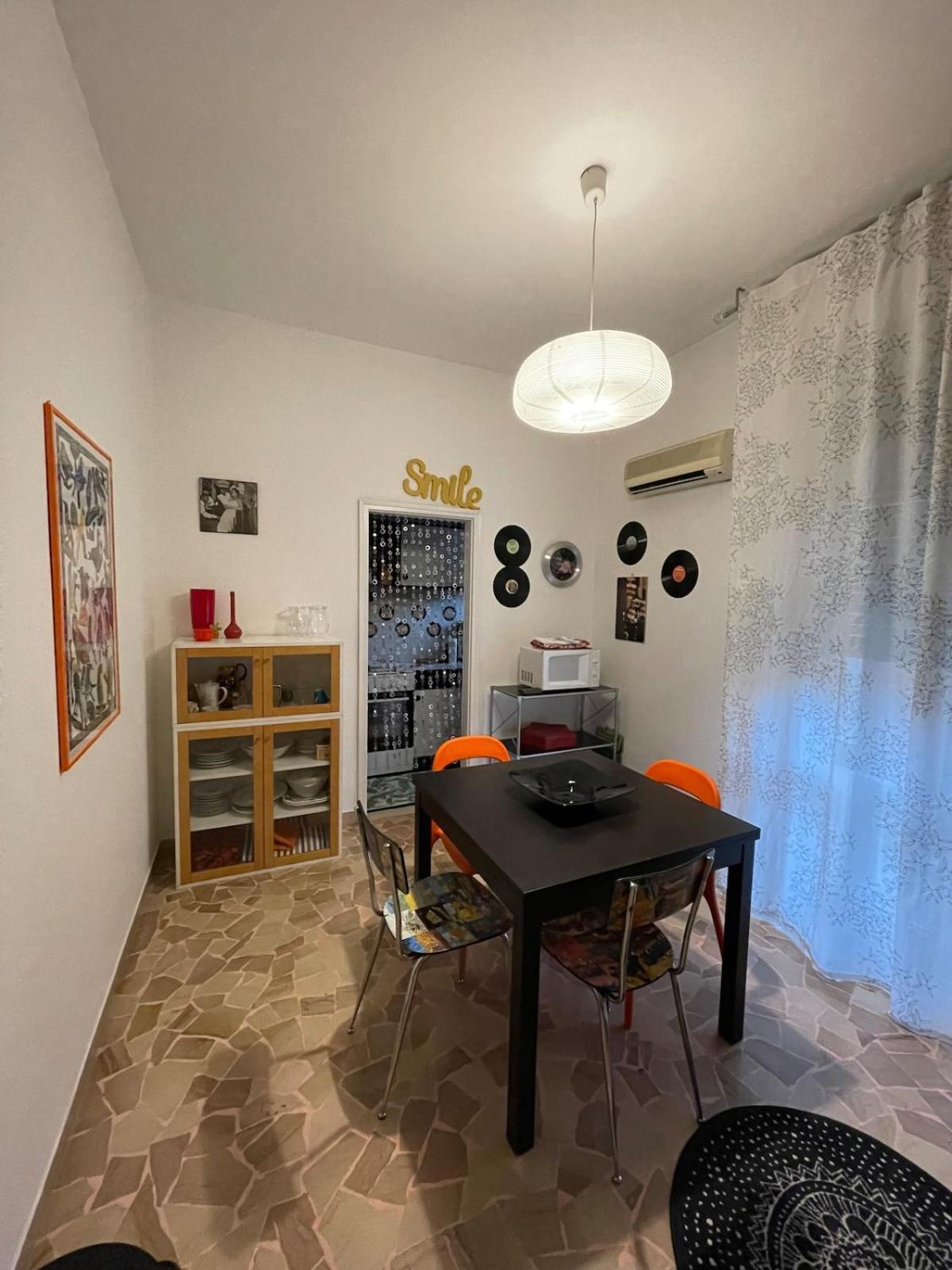 Bright Well-located Apartment Bologna