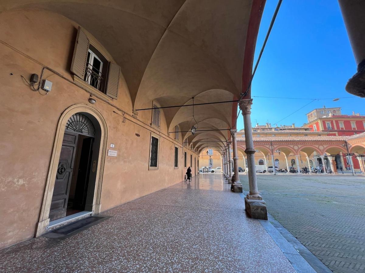 The Window On The Courtyard, Entire - La Finestra Sul Cortile, Intero Apartment