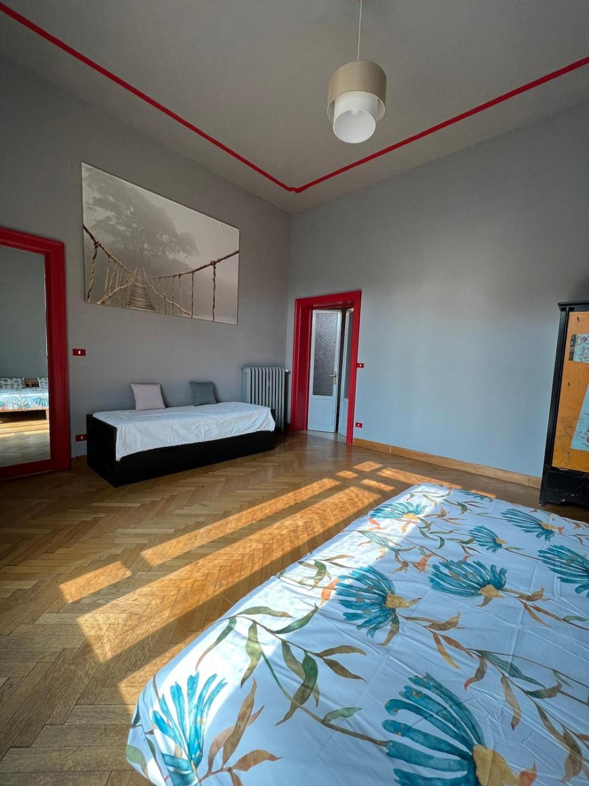The Window On The Courtyard, Entire - La Finestra Sul Cortile, Intero Apartment Bologna
