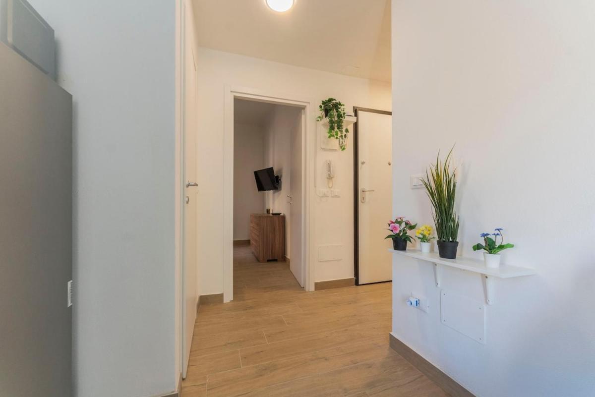 A 10 Min Da Sant'orsola - Interno 12 Design E Comfort Apartment