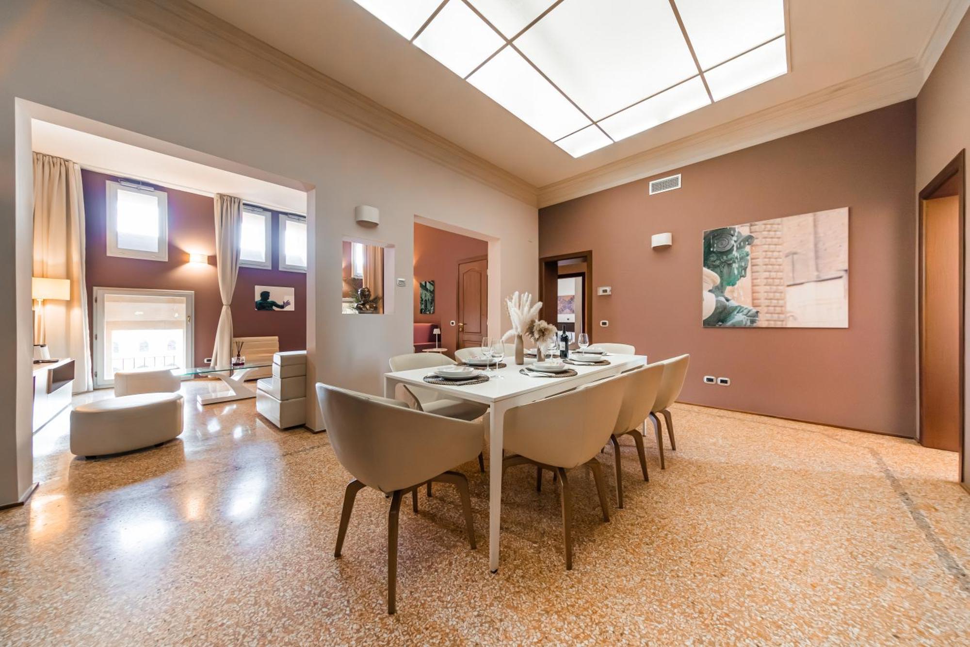 Immobo Panorama - Piazza Maggiore View Apartment *