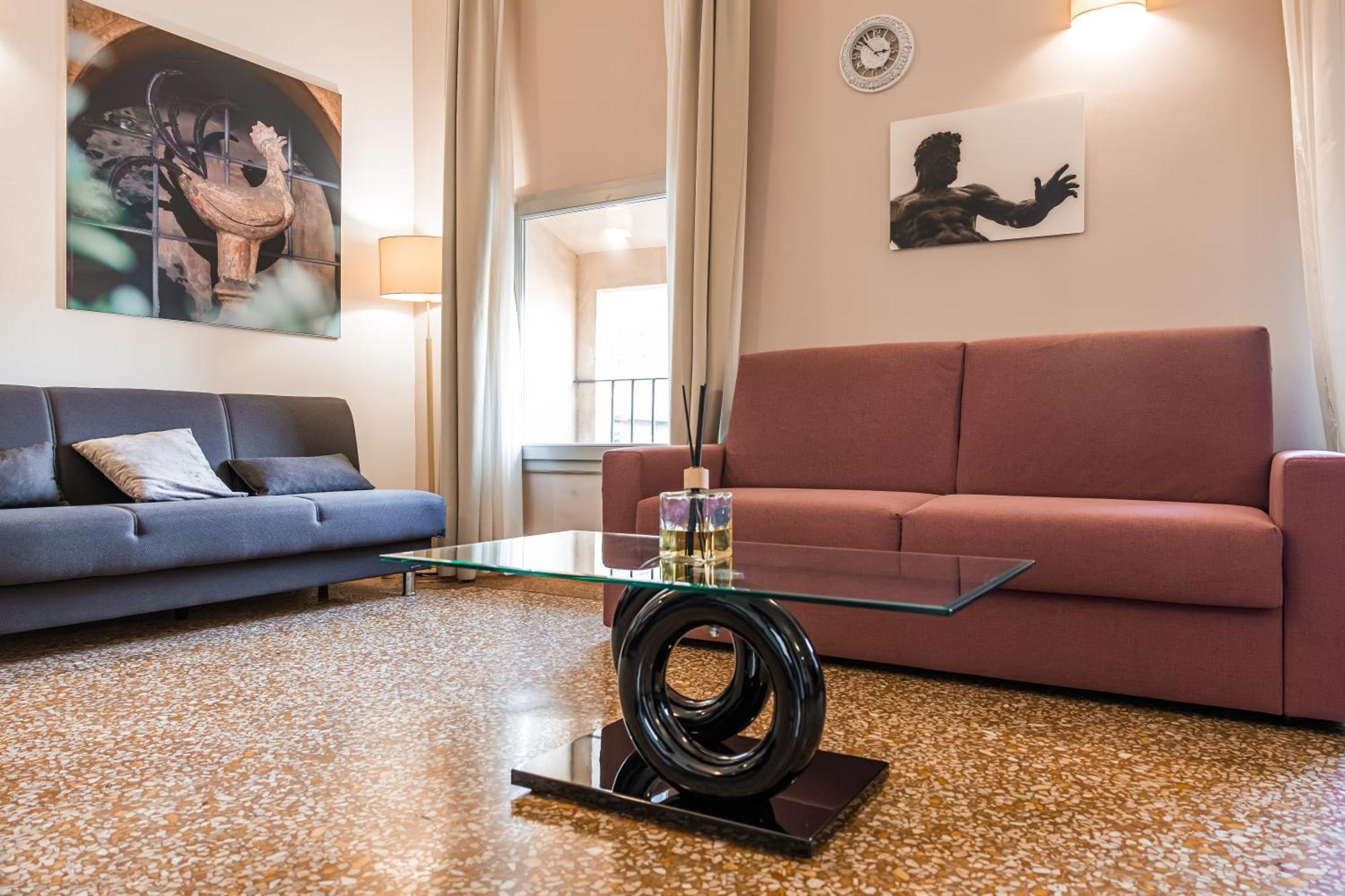 Immobo Arcadian - Piazza Maggiore View Apartment *
