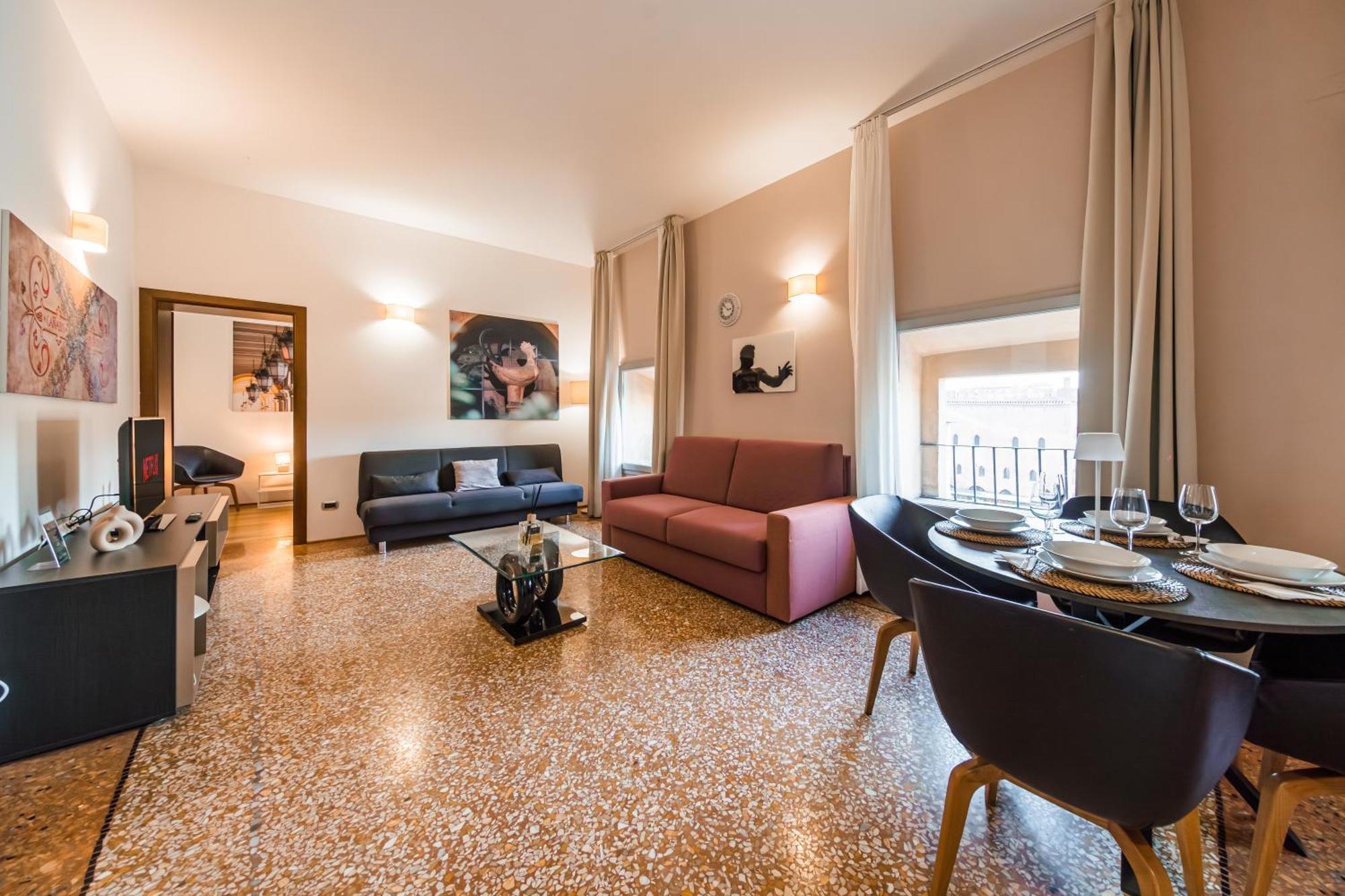 Apartment Immobo Arcadian - Piazza Maggiore View Bologna