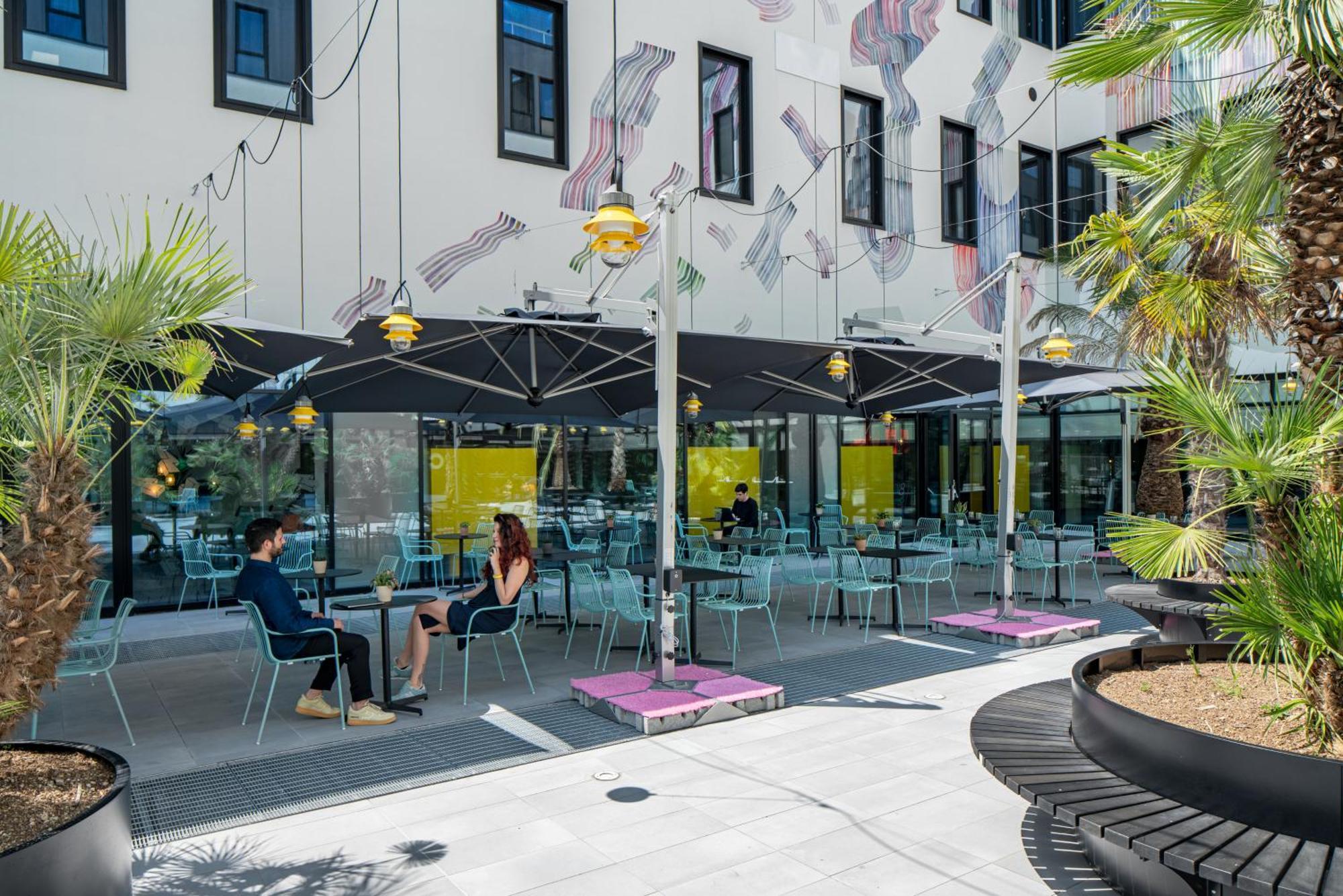 The Social Hub Extended 4* Bologna