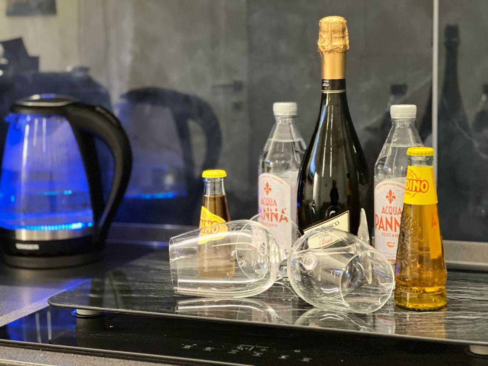 Seven Nights Bed & Breakfast Bologna