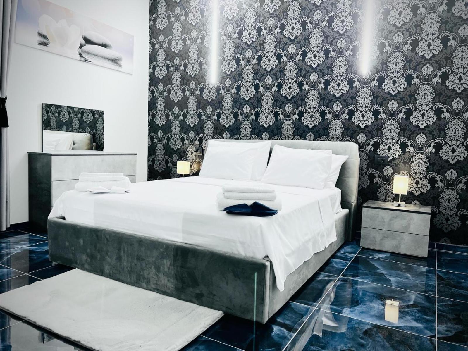 Bed & Breakfast Seven Nights