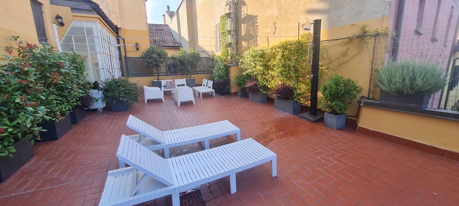 Appartamento Con Terrazza Tra I Tetti Del Centro *