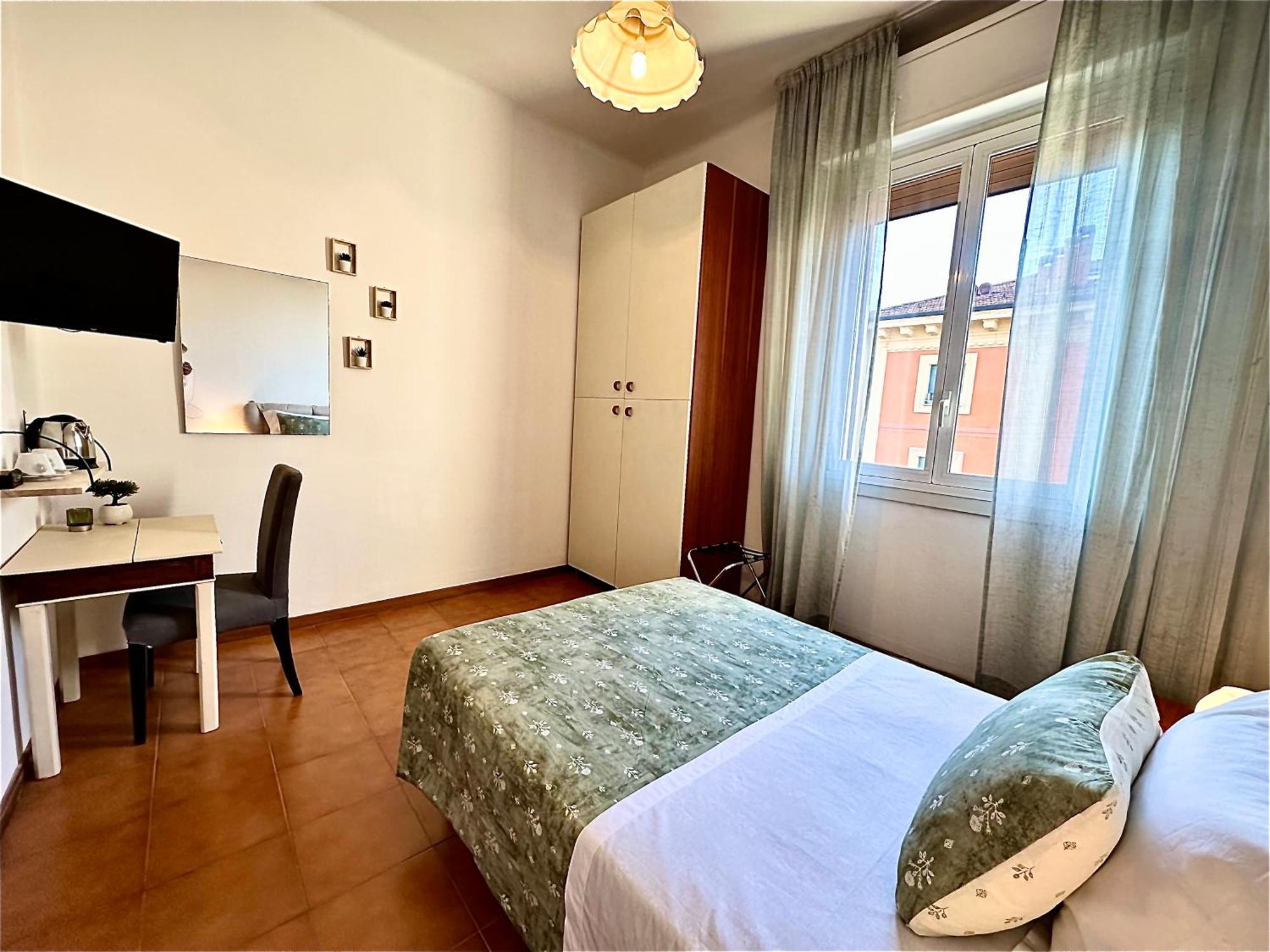 Bologna Centrale Rooms