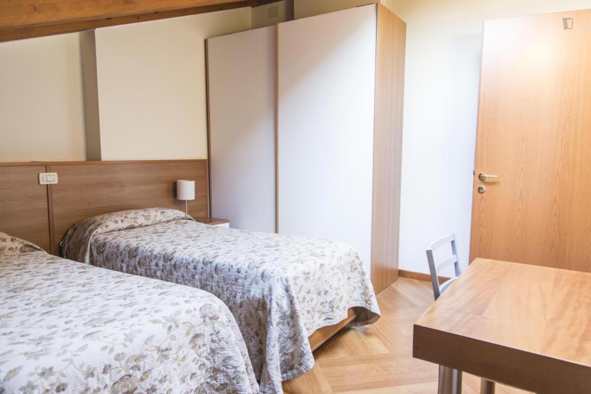 Residenza Carracci Aparthotel Bolonha