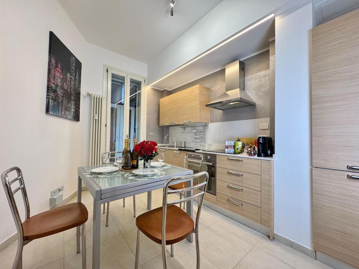 Armonia House - 2 Minutes From The Station