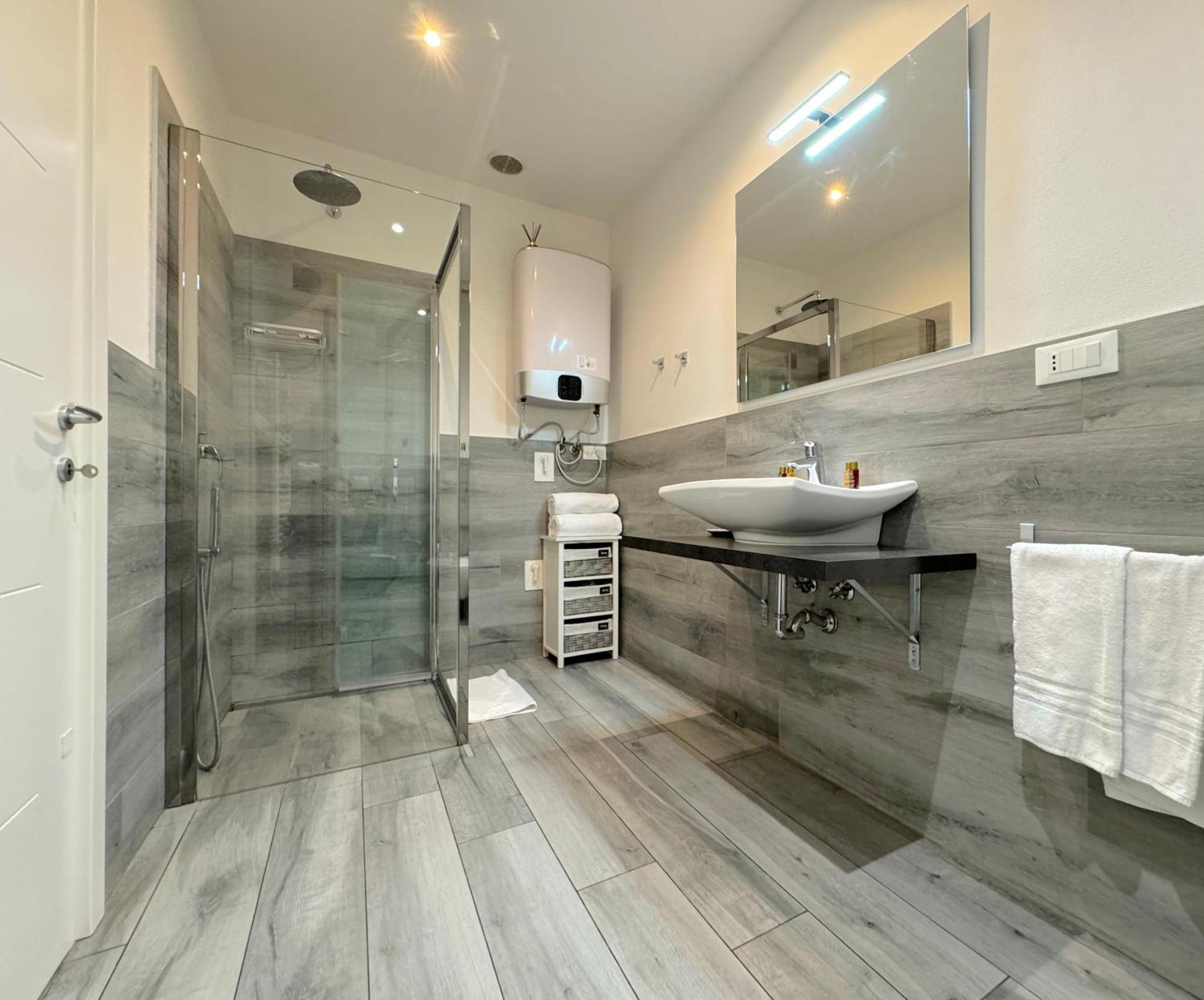 Apartment Dimora Aurelio *