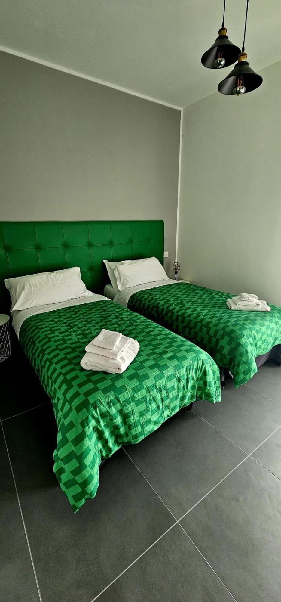 Blq Speakeasy Bed & Breakfast *