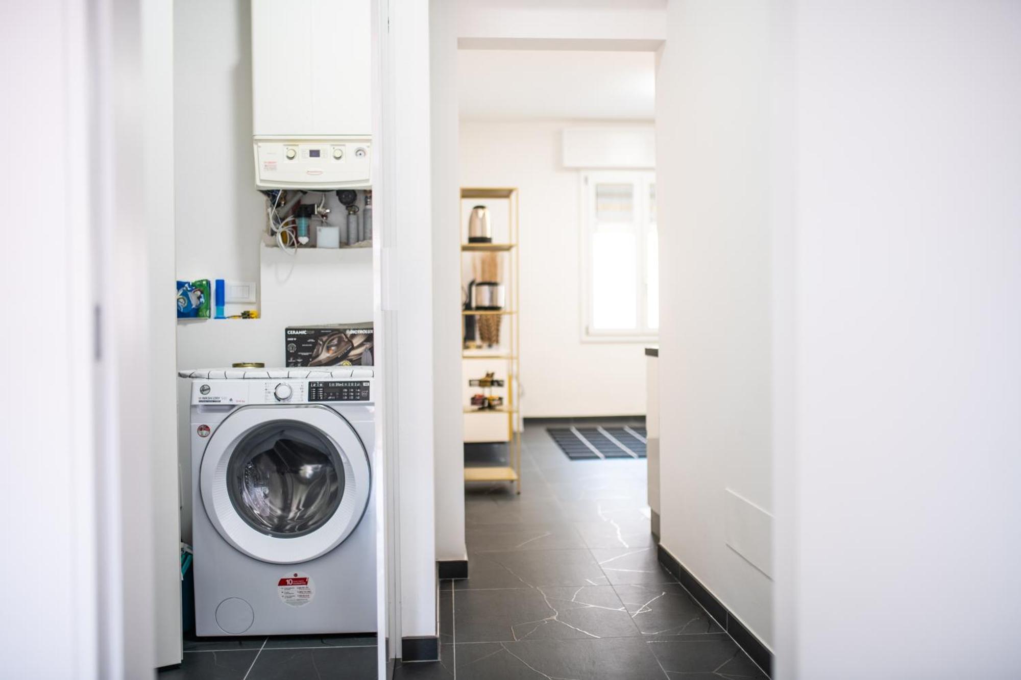Apartment Morgana Guarda Il Canale - Centro Storico - Finestrella -indipendenza - Piazza 8 Agosto - Stazione Bologna