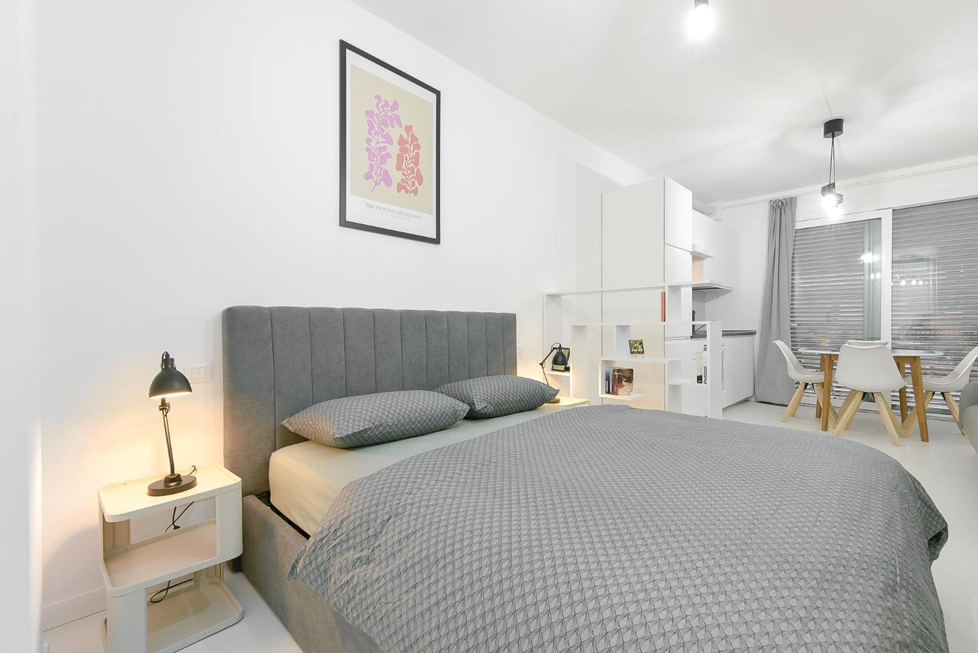 Queen Mary Rose For Medium Rent Apartment Bologna
