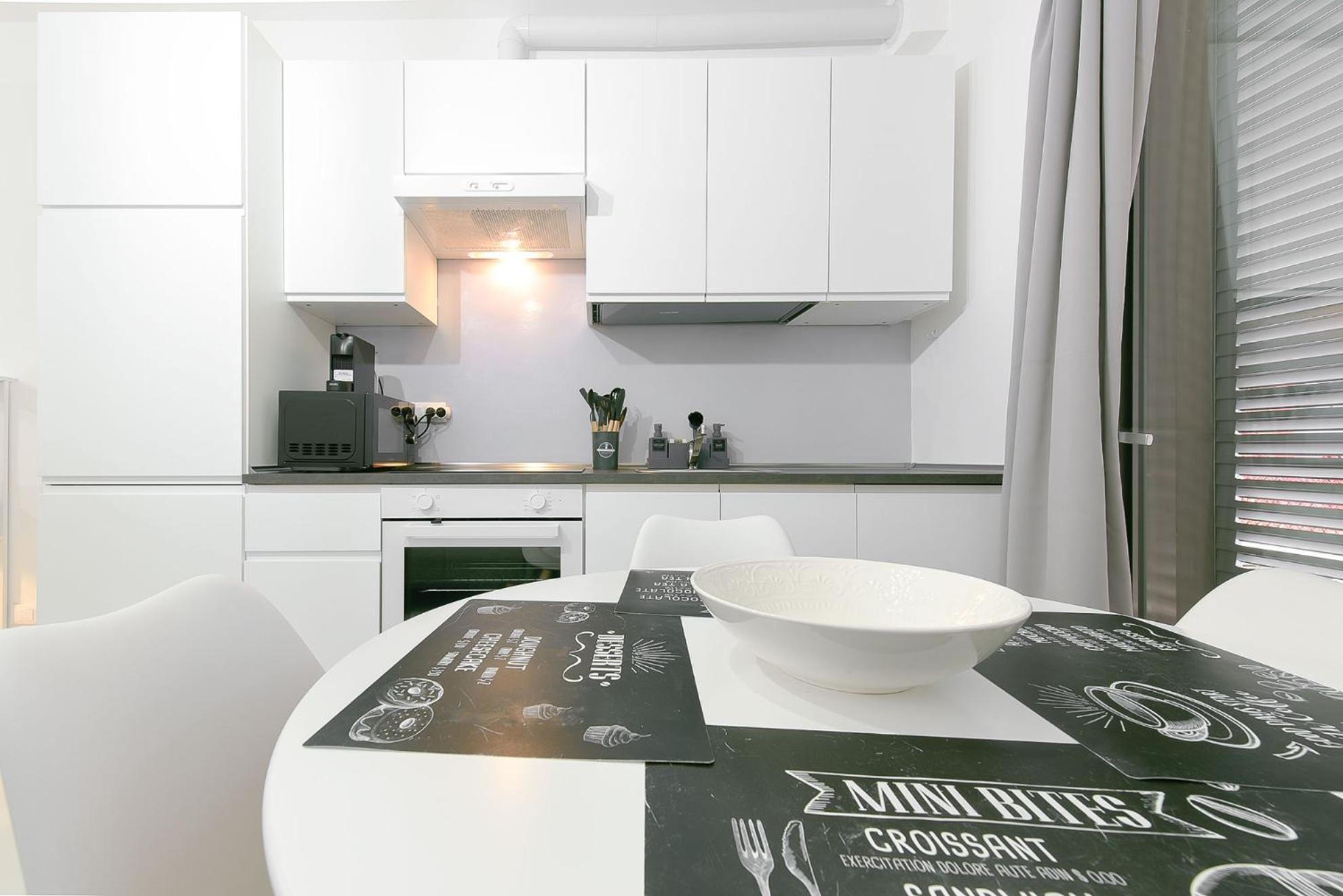 Queen Mary Rose For Medium Rent Apartment Bologna