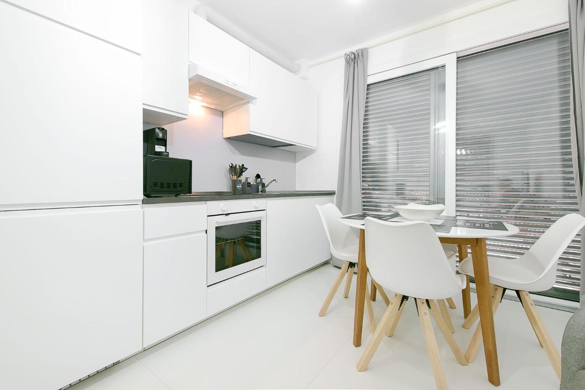 Apartment Queen Mary Rose For Medium Rent *