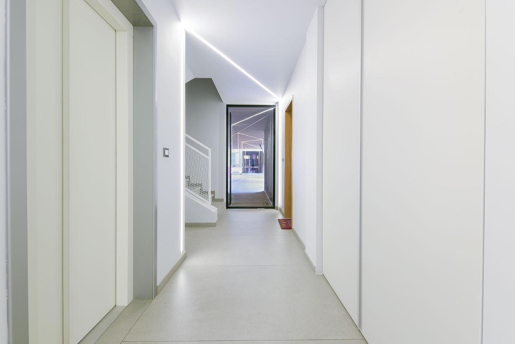Queen Mary Rose For Medium Rent Apartment Bologna