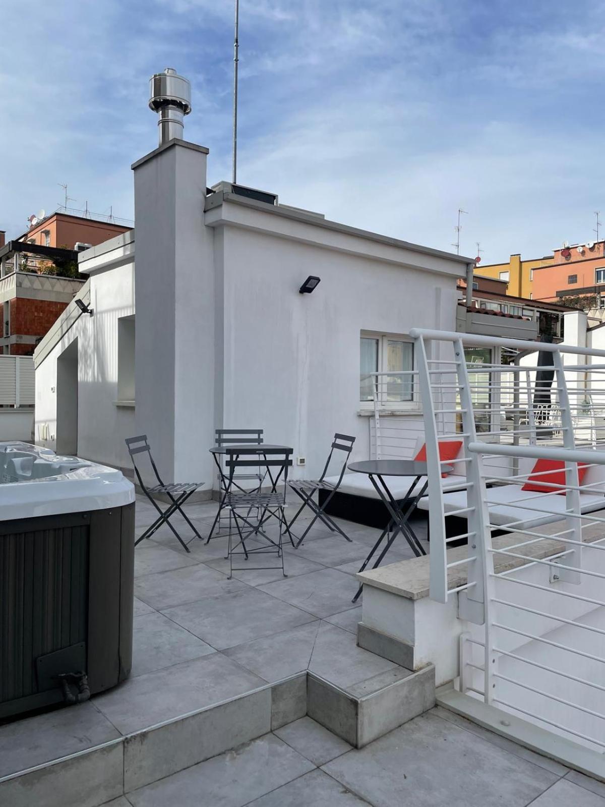 L'attico Dell'edera Apartment