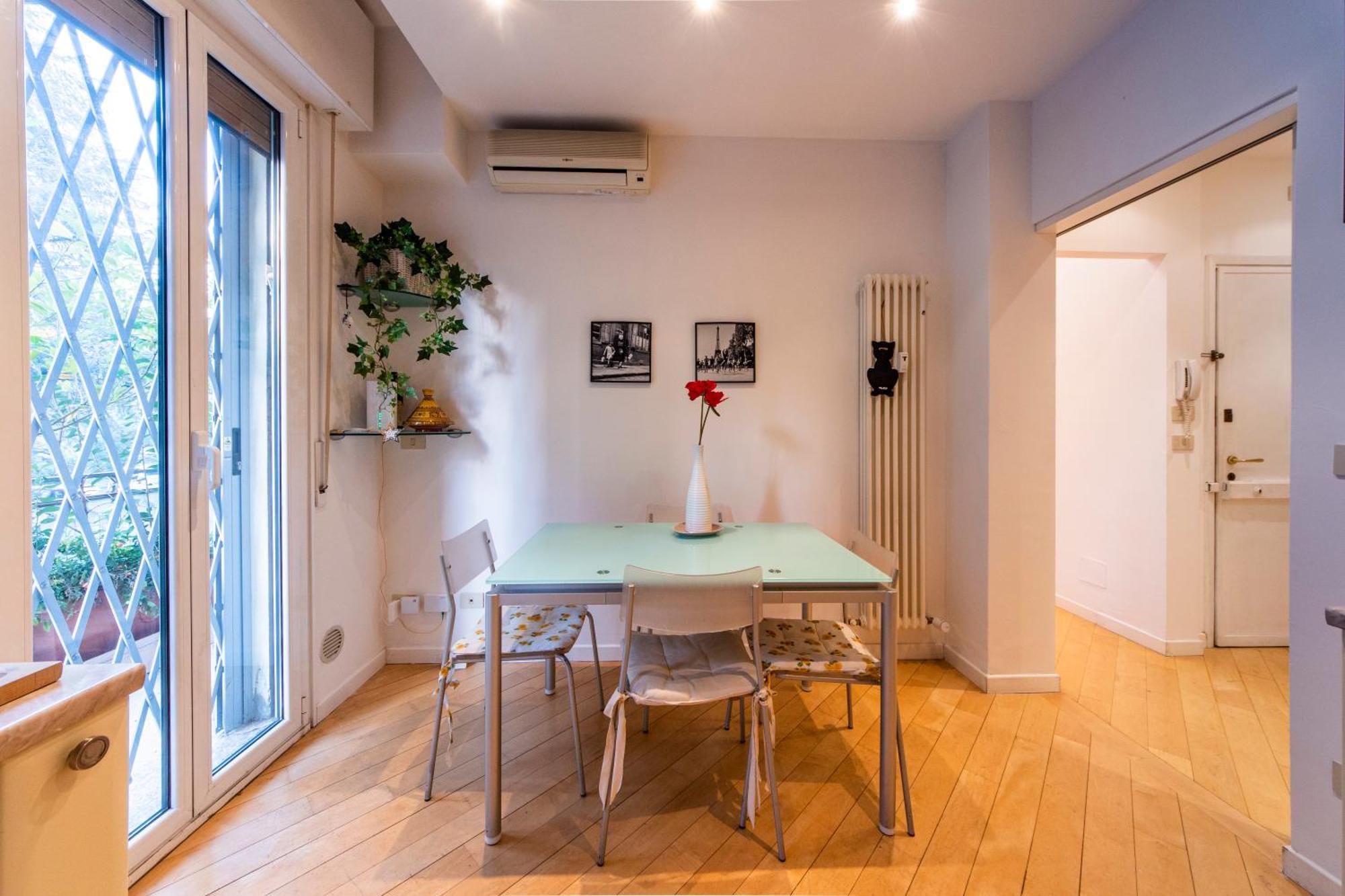 Housmart Treves 2 * Bologna