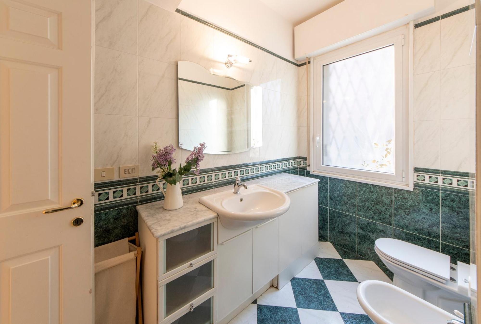 Apartment Housmart Treves 2 *