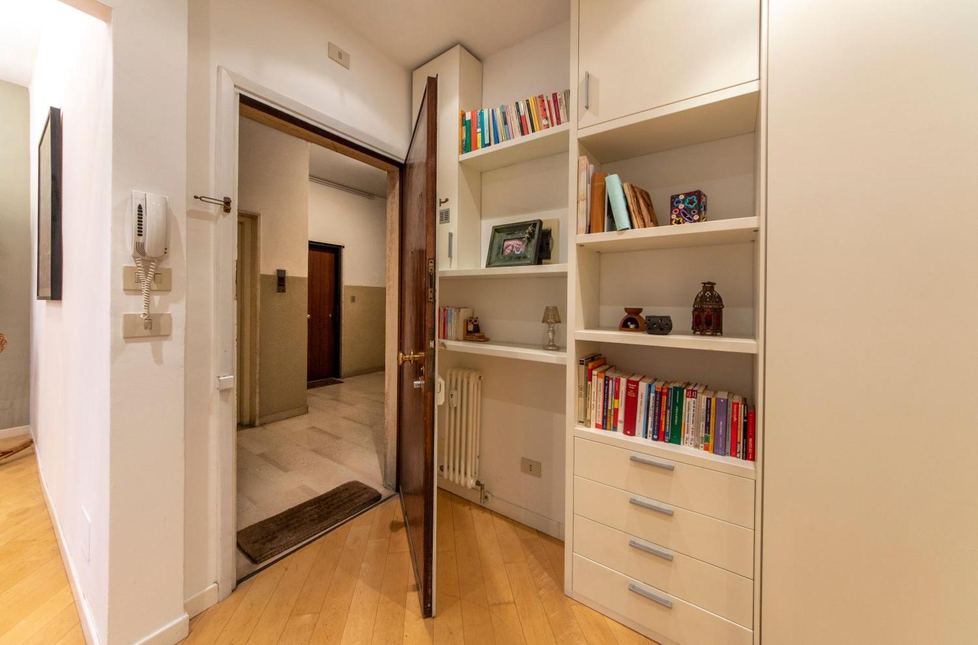 Housmart Treves 2 Apartment