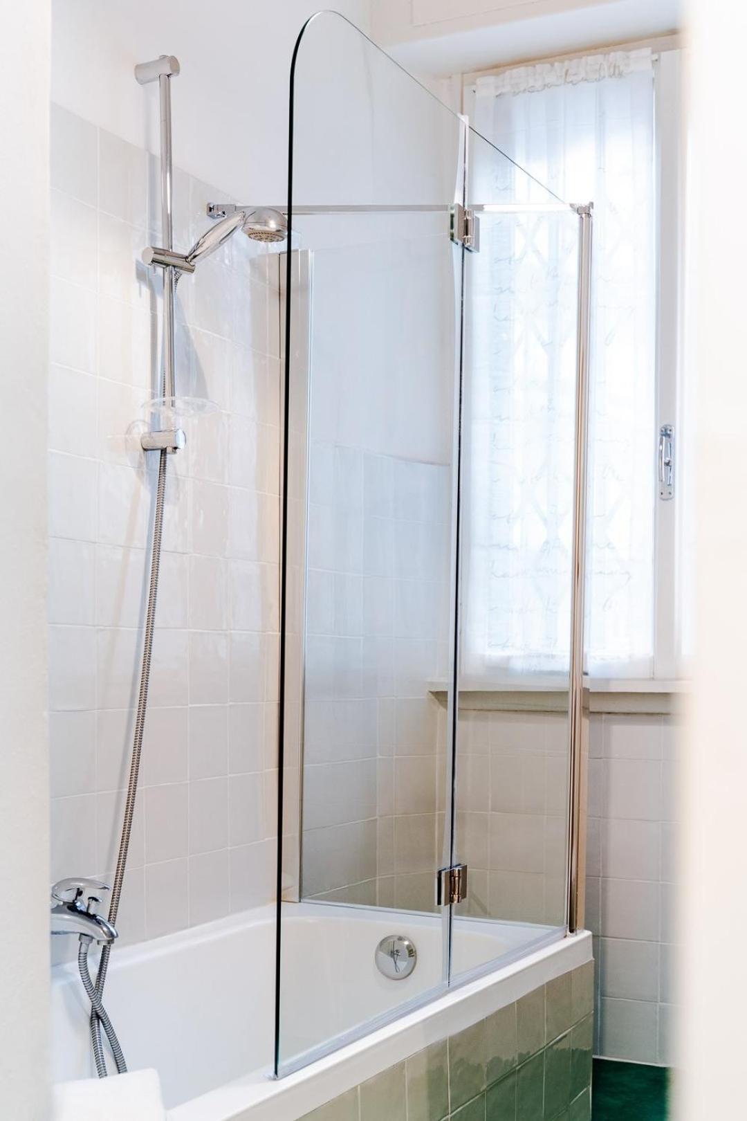 Apartment Private Parking 3bd Near Piazza Carducci Bologna