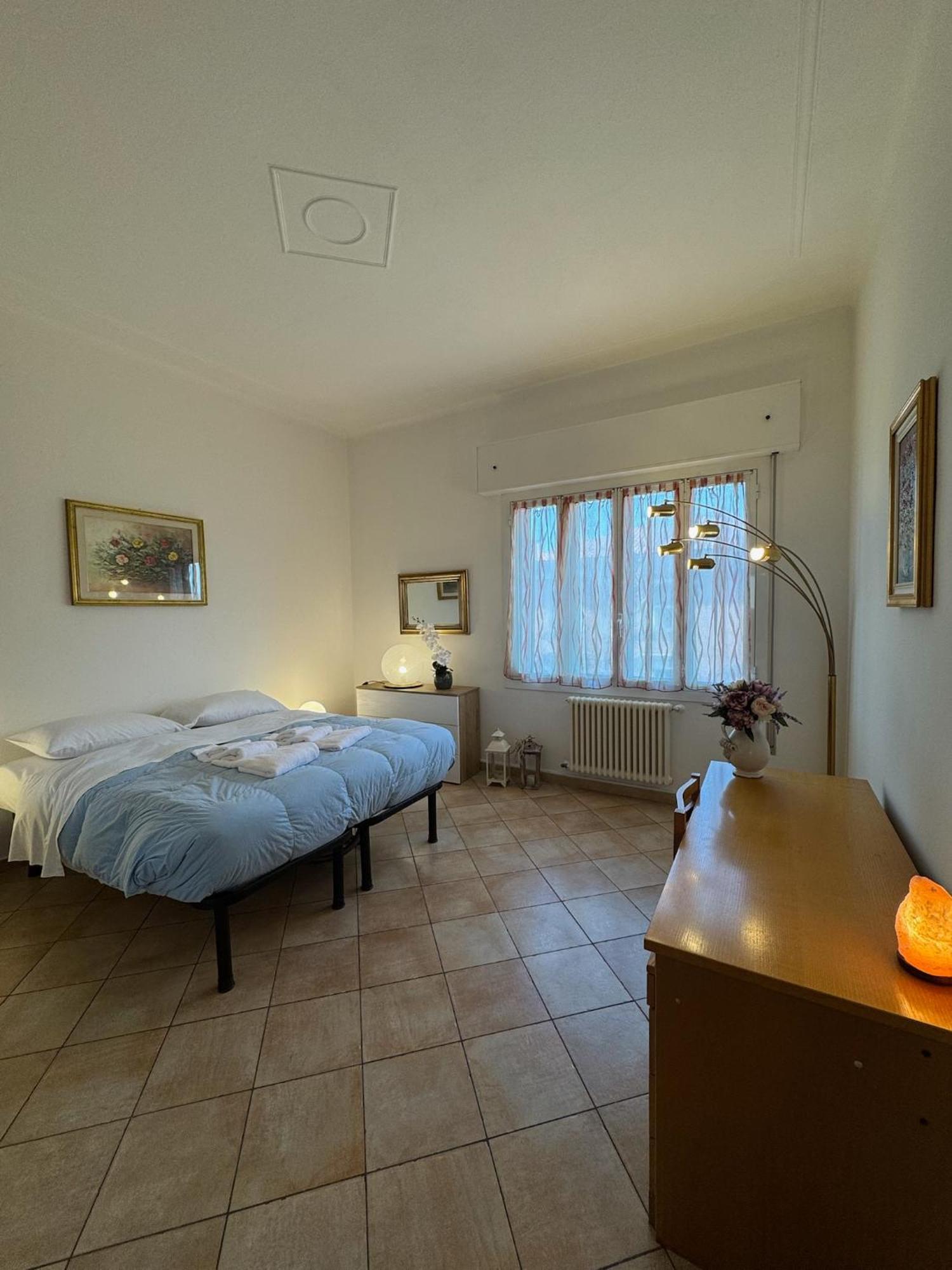 Apartment Fiera - Train Station - Free Parking *