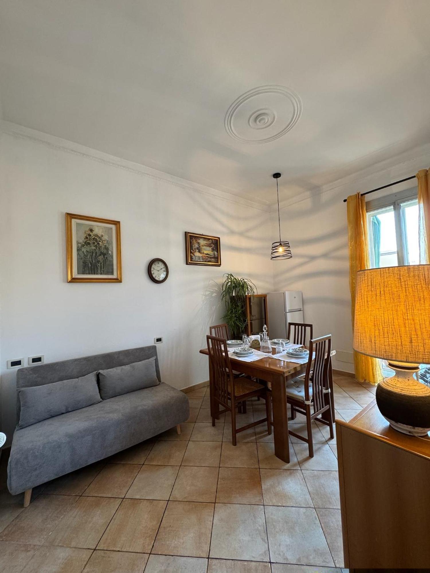 Fiera - Train Station - Free Parking Apartment *