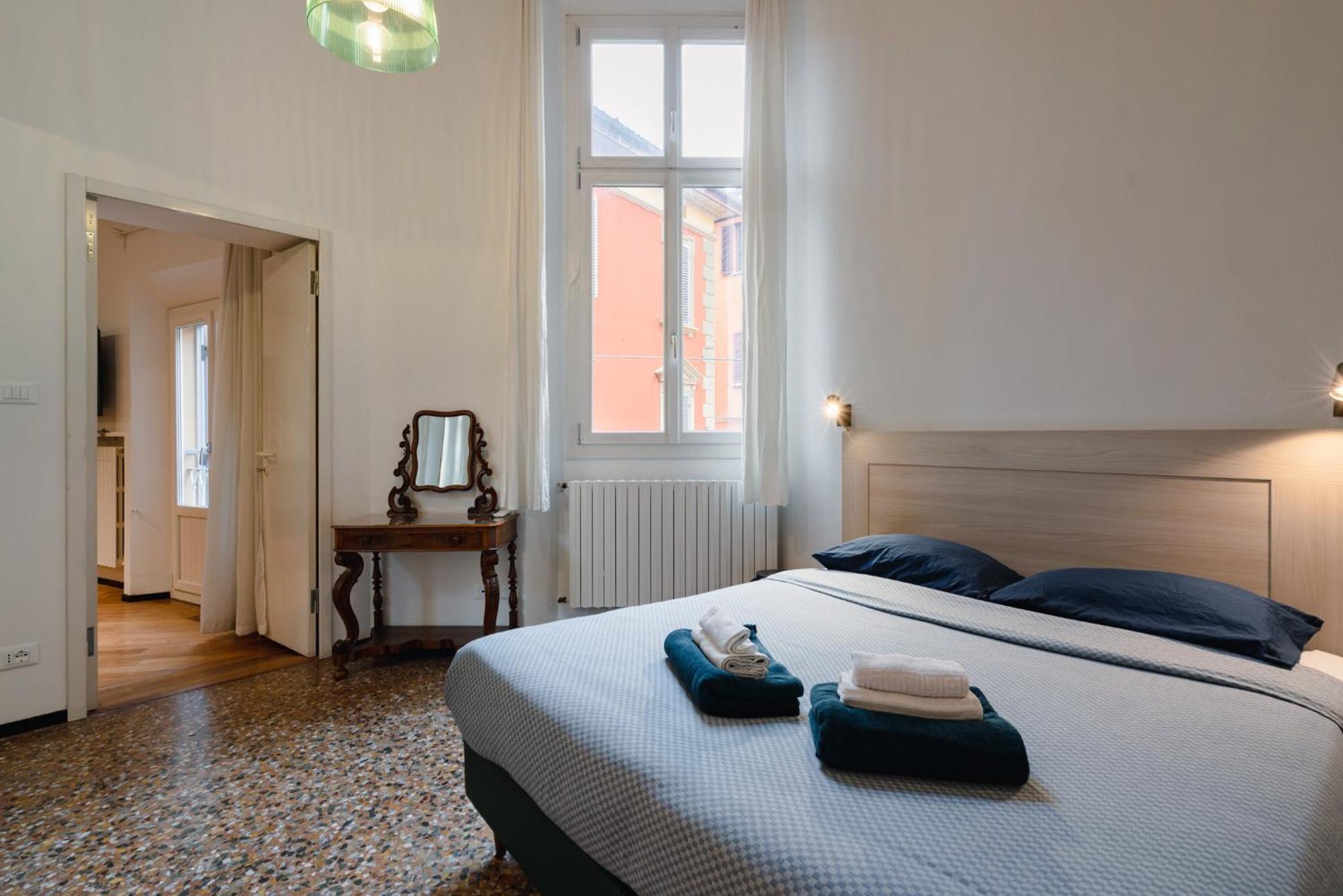 Palazzo Rialto Antique