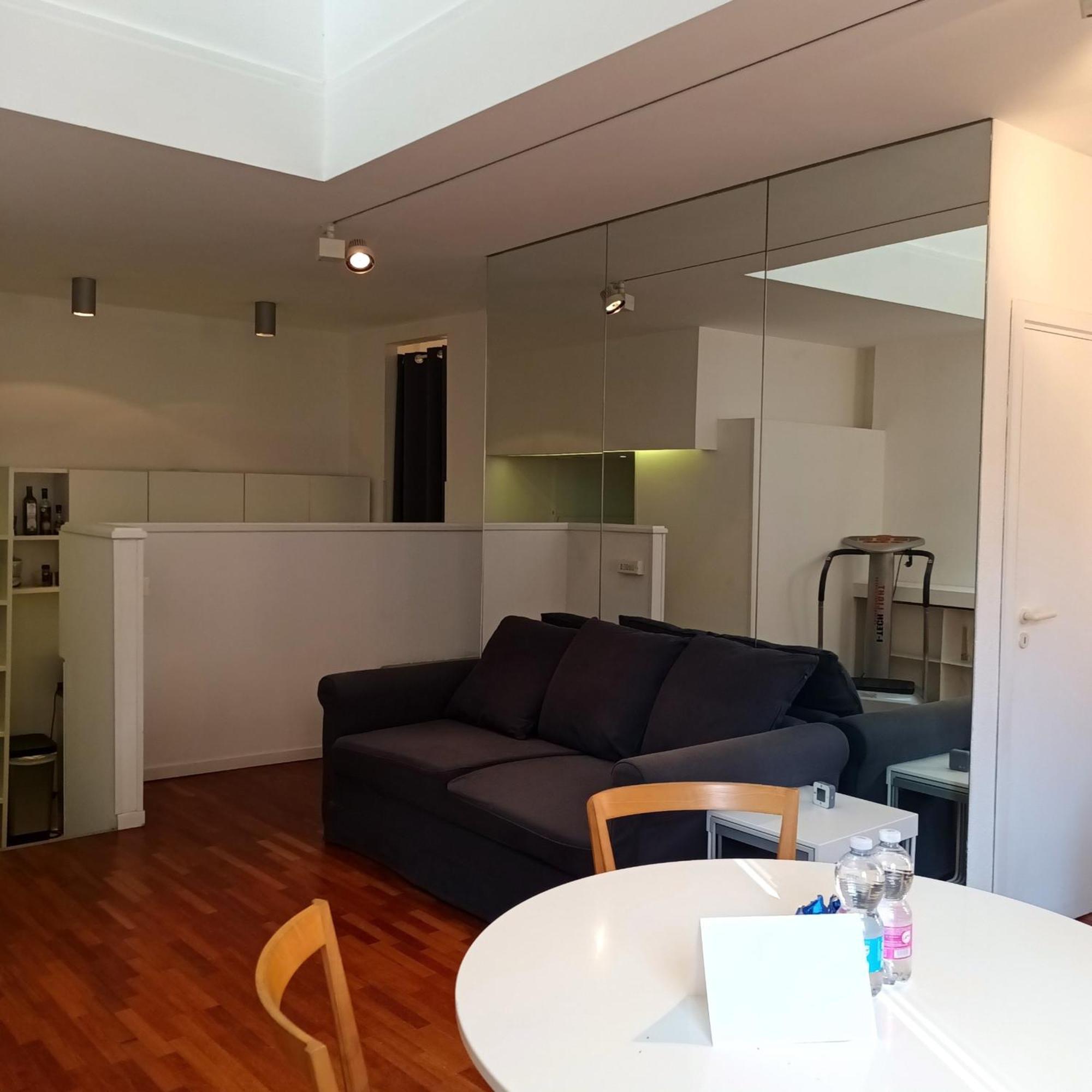Prime College Apartment *