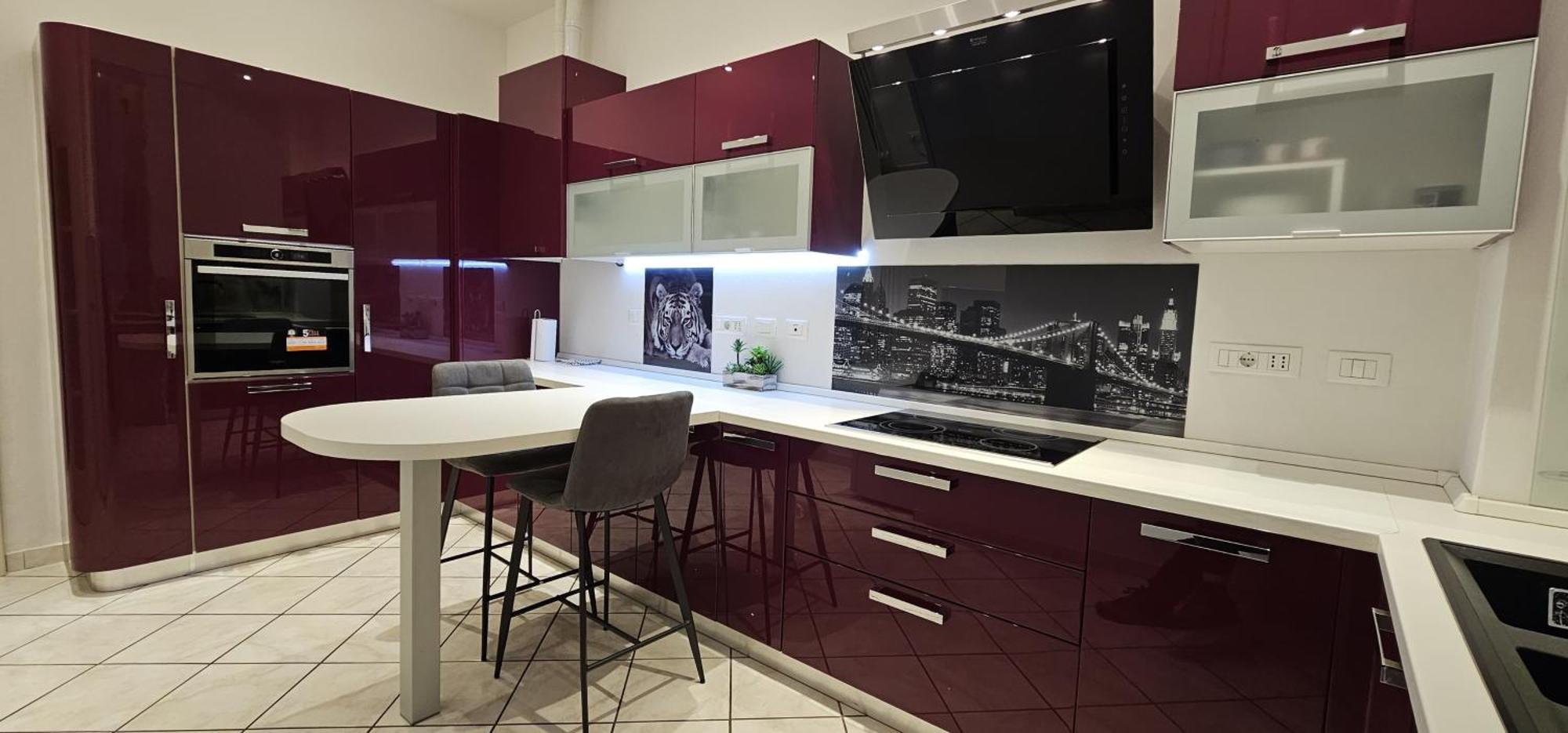 Apartment Luxury Station