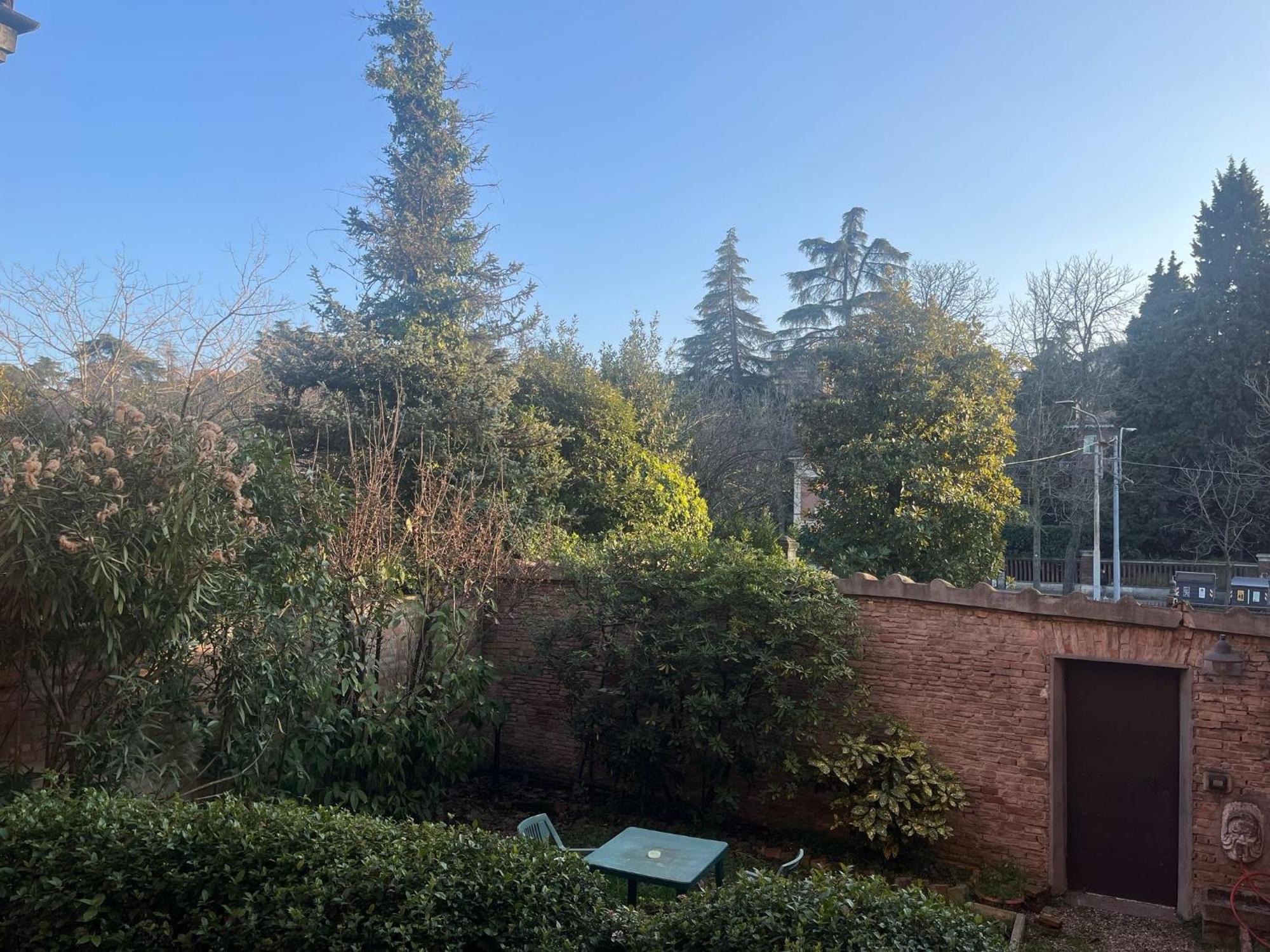 Apartment Saragozza Flat & Secret Garden