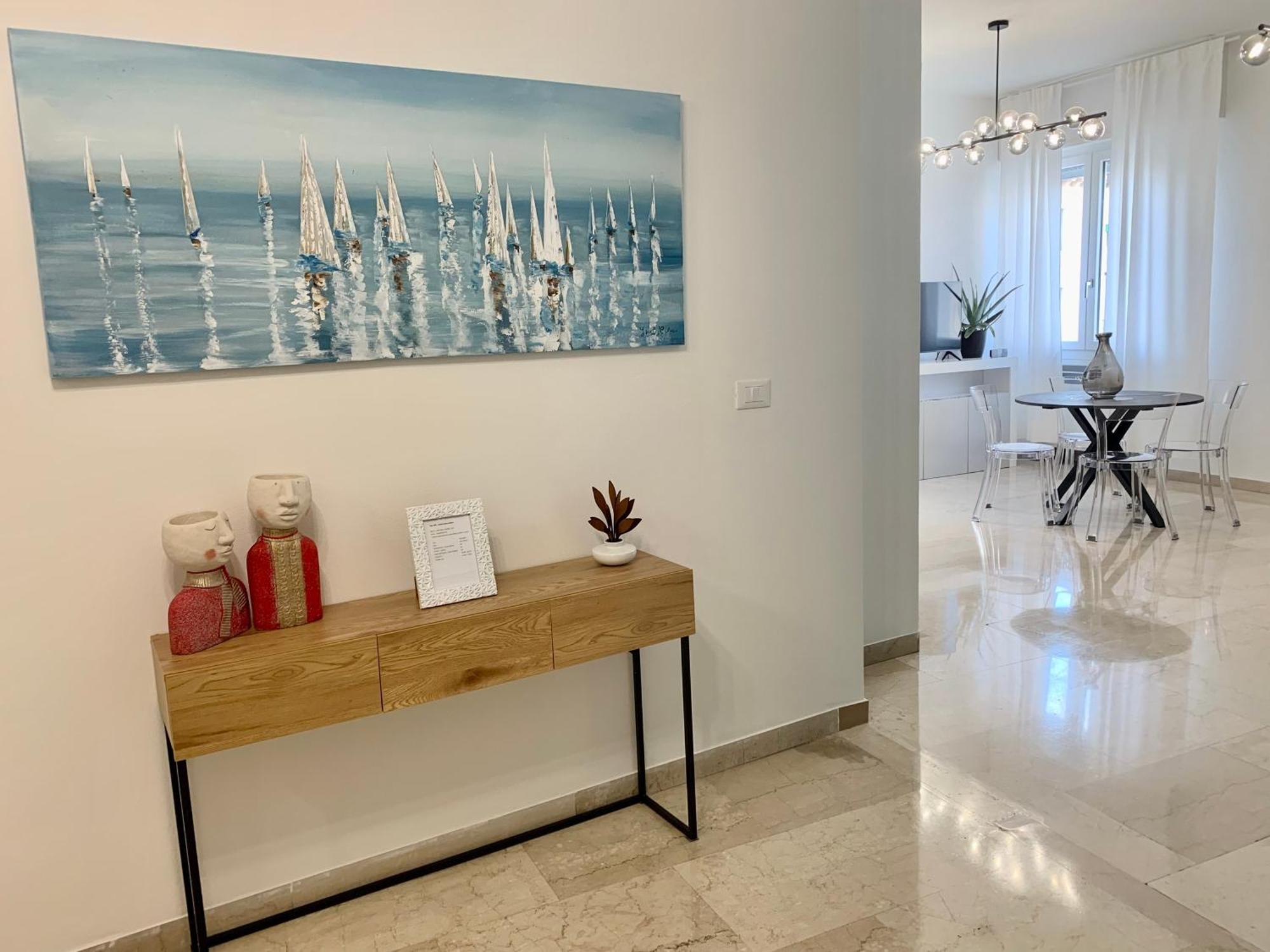 Apartment Bilocale Amendola 13