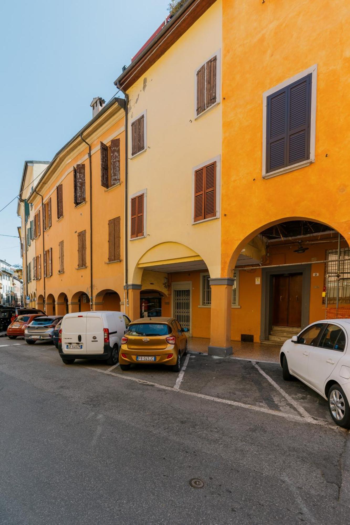 Modern With Mezzanine By Wonderful Italy