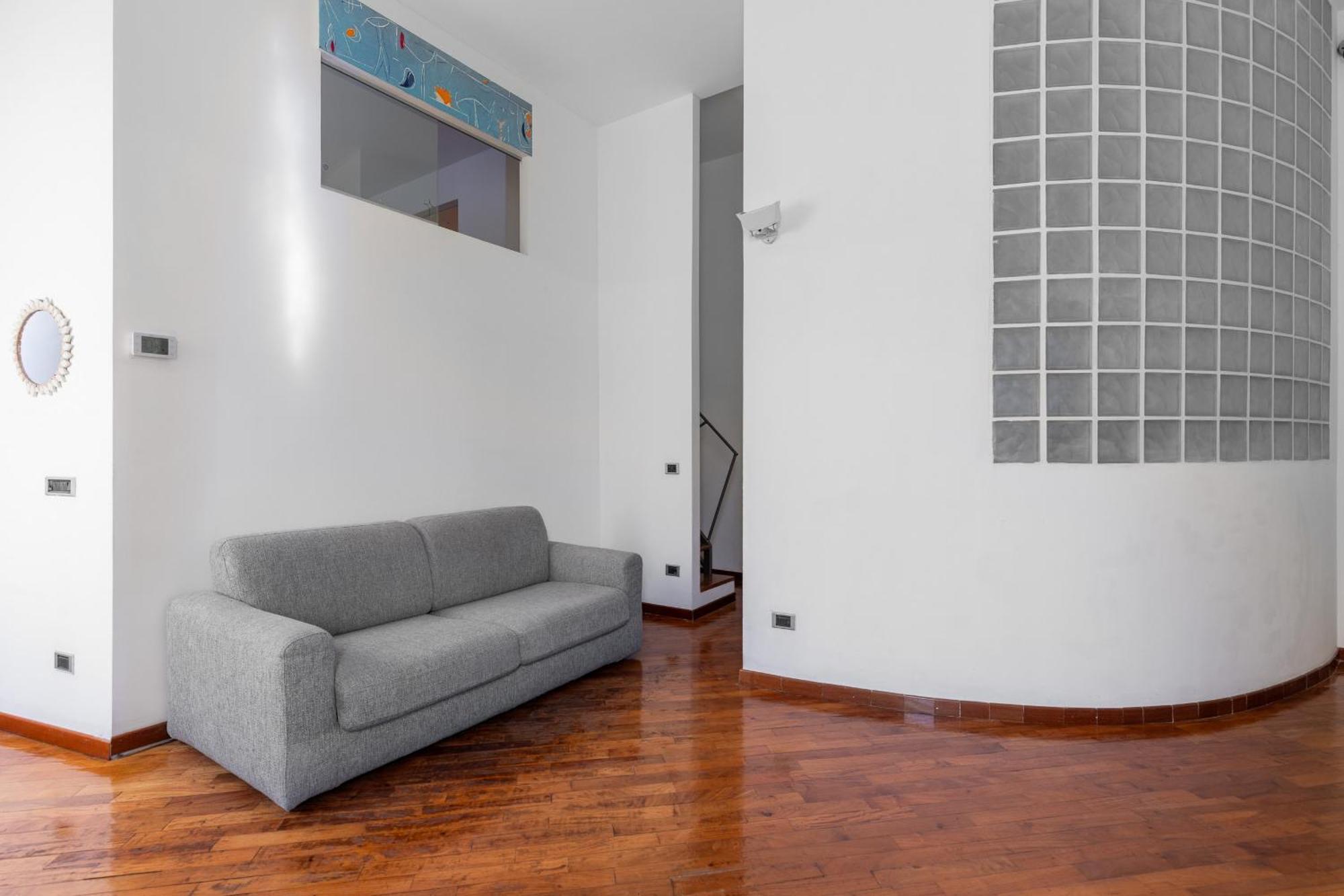 Modern With Mezzanine By Wonderful Italy Apartment Bologna