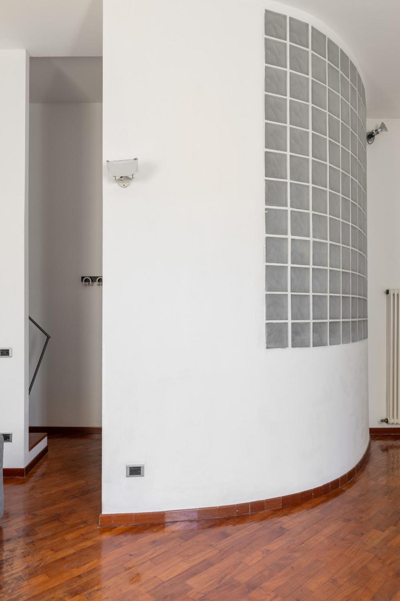 Modern With Mezzanine By Wonderful Italy Apartment