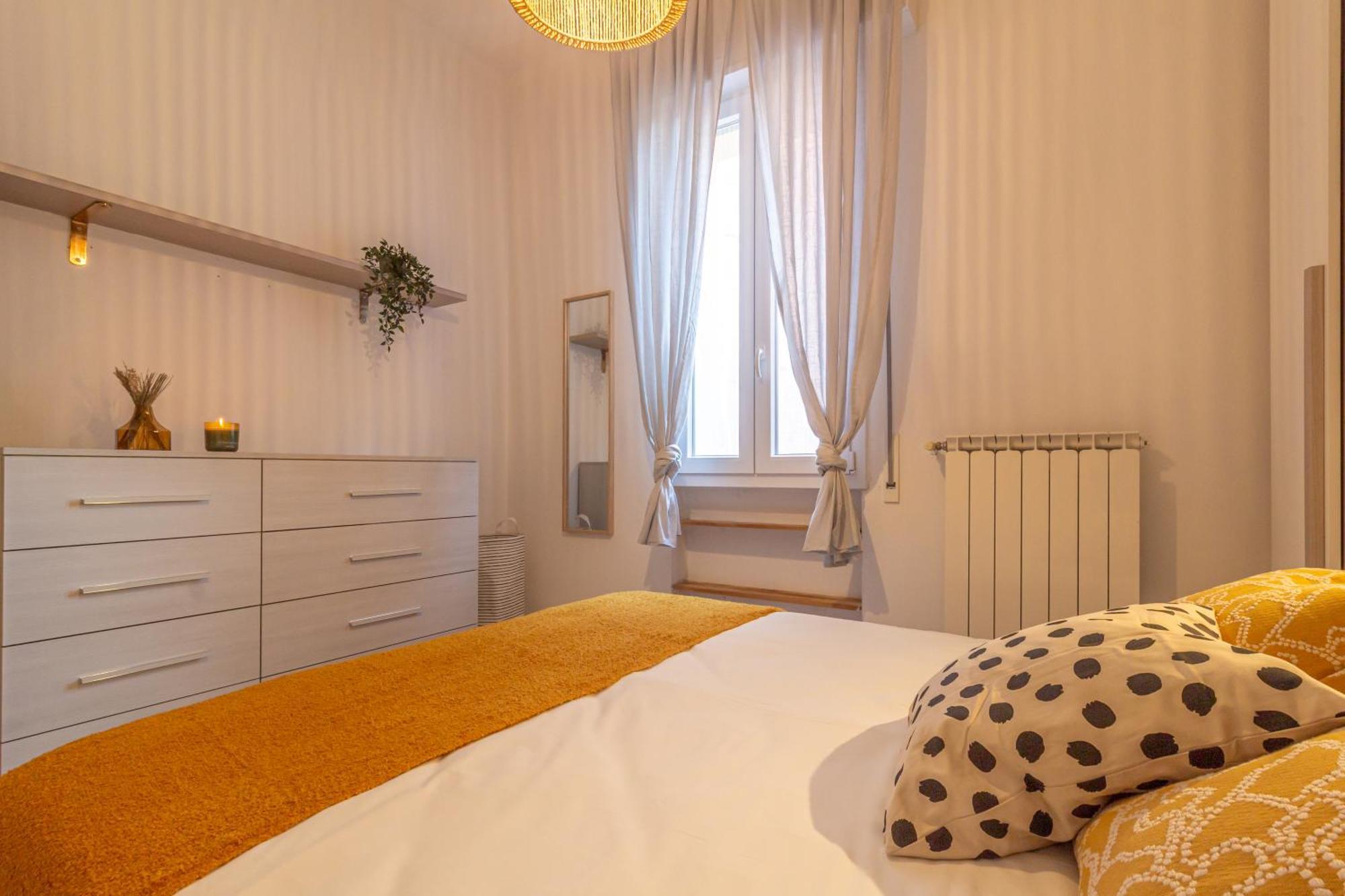2 Steps Away From With Private Parking Apartment Bologna
