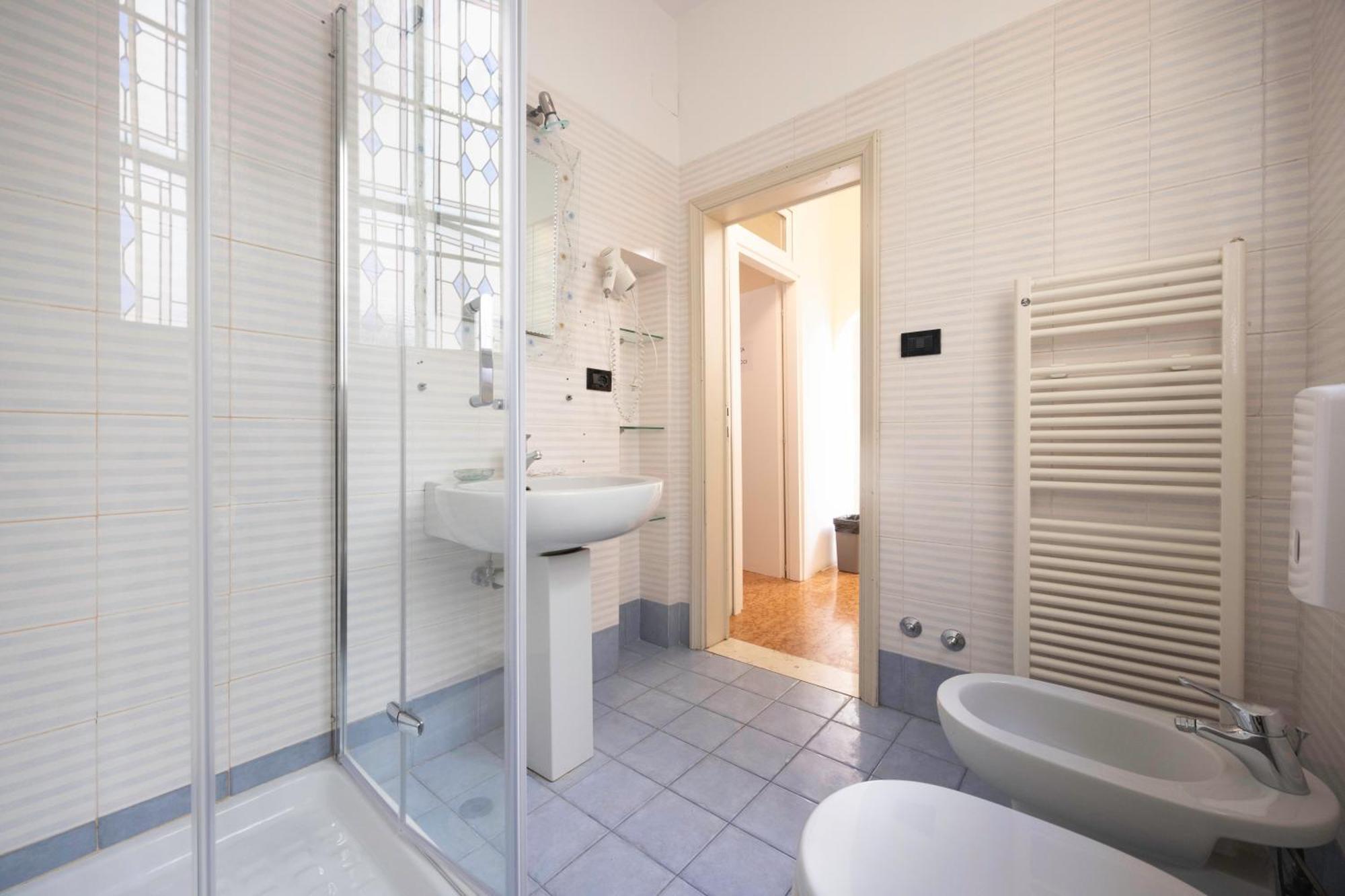 Le Stanze Nel Ghetto, By Short Holidays Guest house *