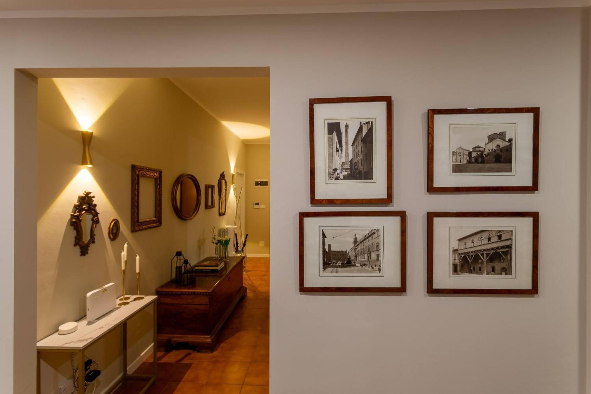 Housmart Lorenzo Costa 17 Bologna