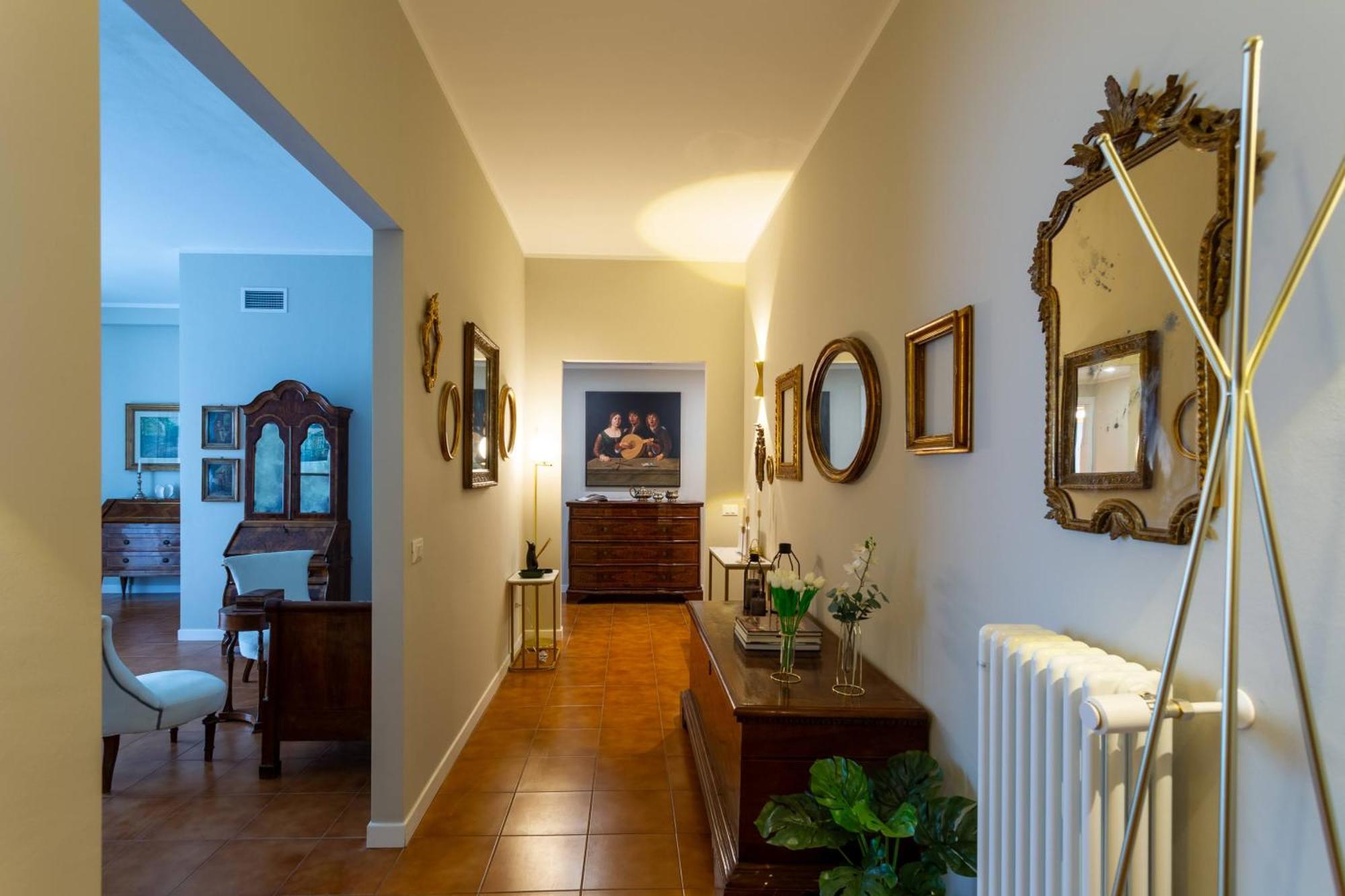 Housmart Lorenzo Costa 17 * Bologna